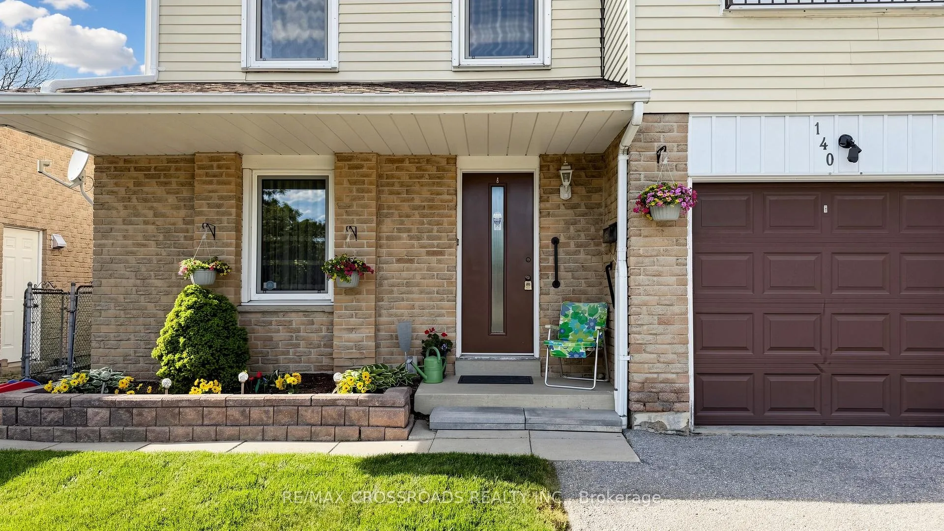 Photo 4 of 140 Goldhawk Trail, Scarborough, Milliken — HOMEH