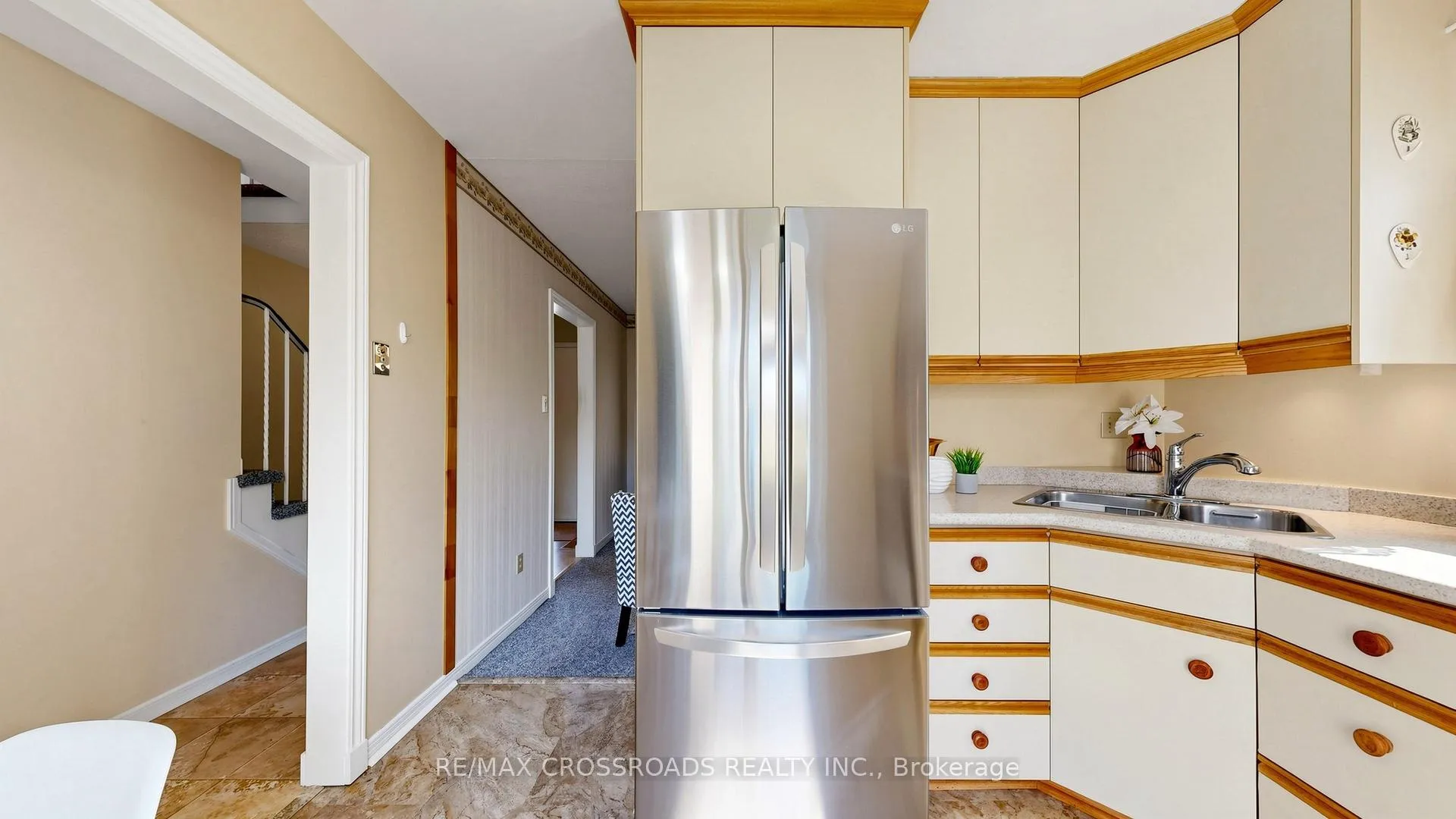 Photo 13 of 140 Goldhawk Trail, Scarborough, Milliken — HOMEH