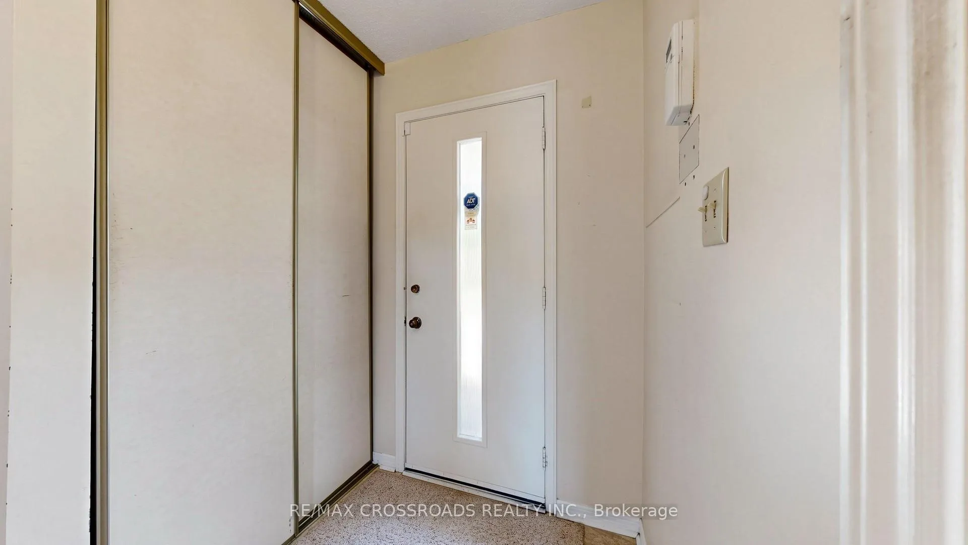 Photo 16 of 140 Goldhawk Trail, Scarborough, Milliken — HOMEH