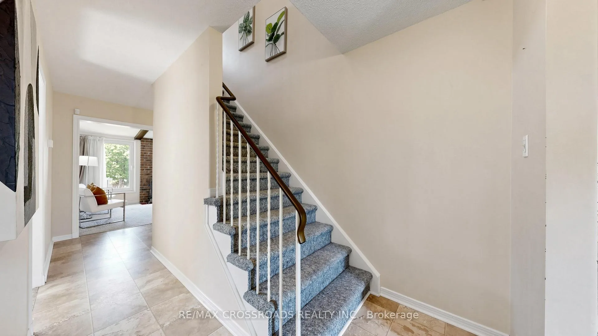 Photo 17 of 140 Goldhawk Trail, Scarborough, Milliken — HOMEH