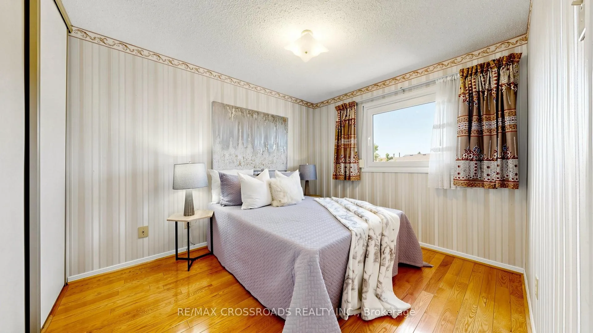 Photo 25 of 140 Goldhawk Trail, Scarborough, Milliken — HOMEH