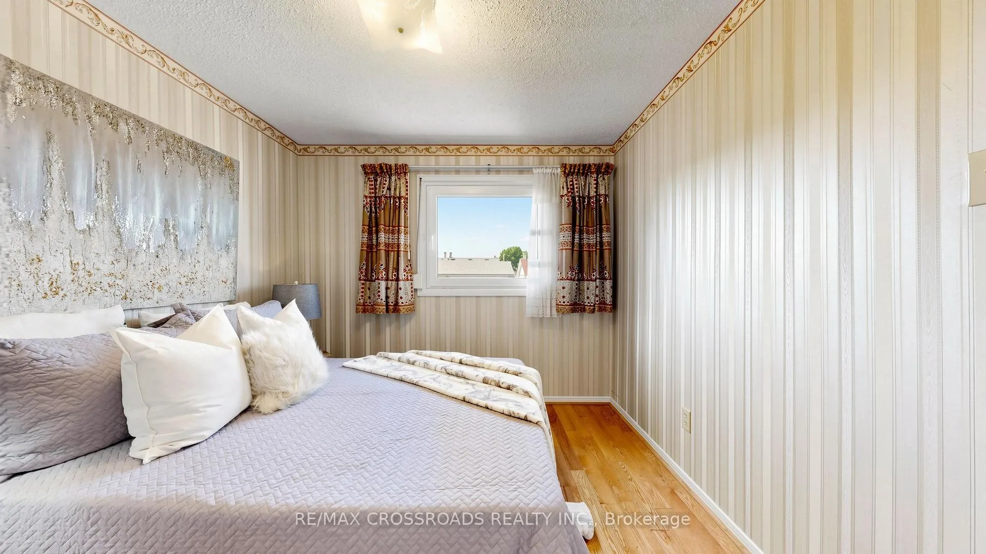 Photo 27 of 140 Goldhawk Trail, Scarborough, Milliken — HOMEH
