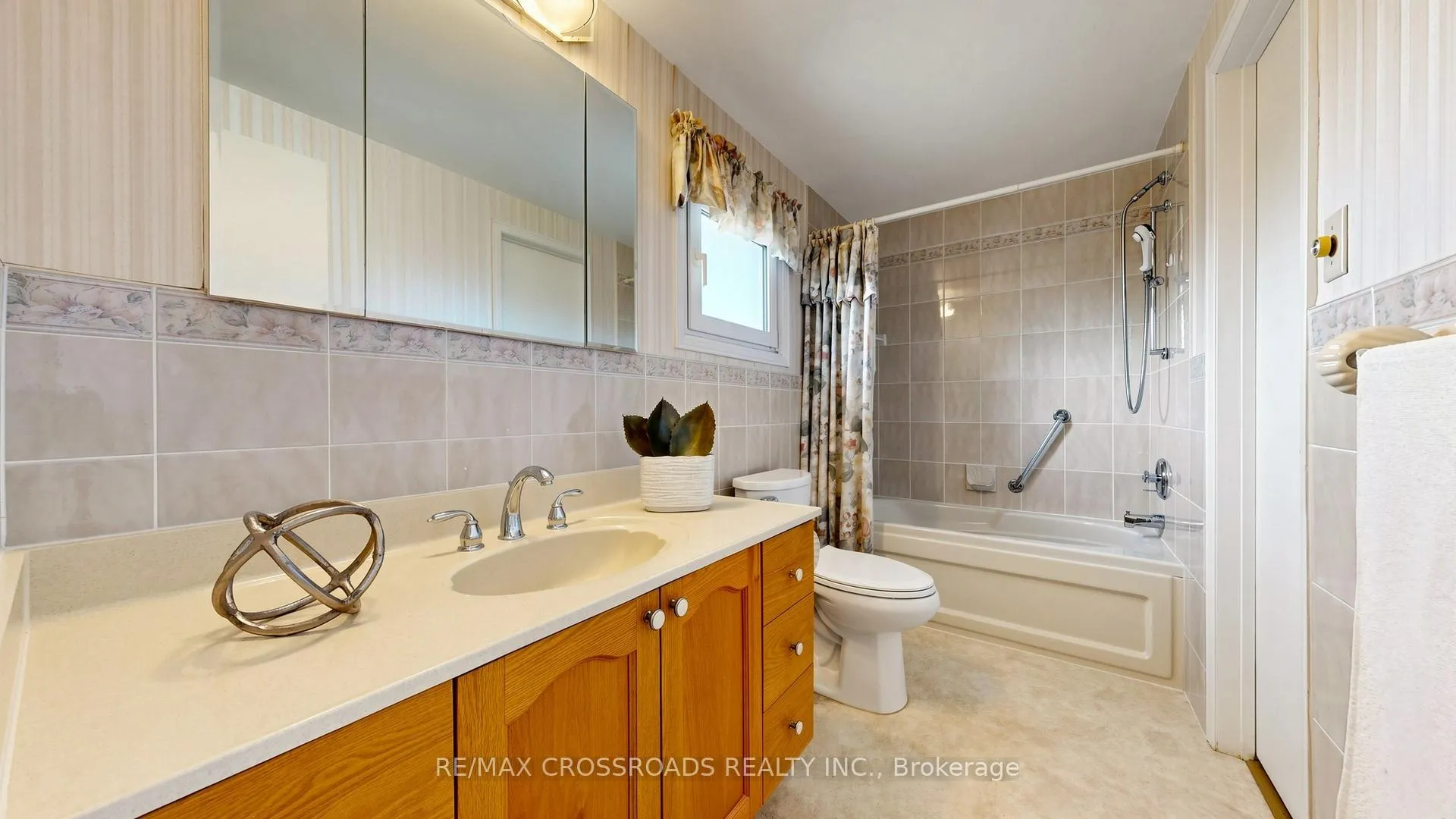 Photo 28 of 140 Goldhawk Trail, Scarborough, Milliken — HOMEH