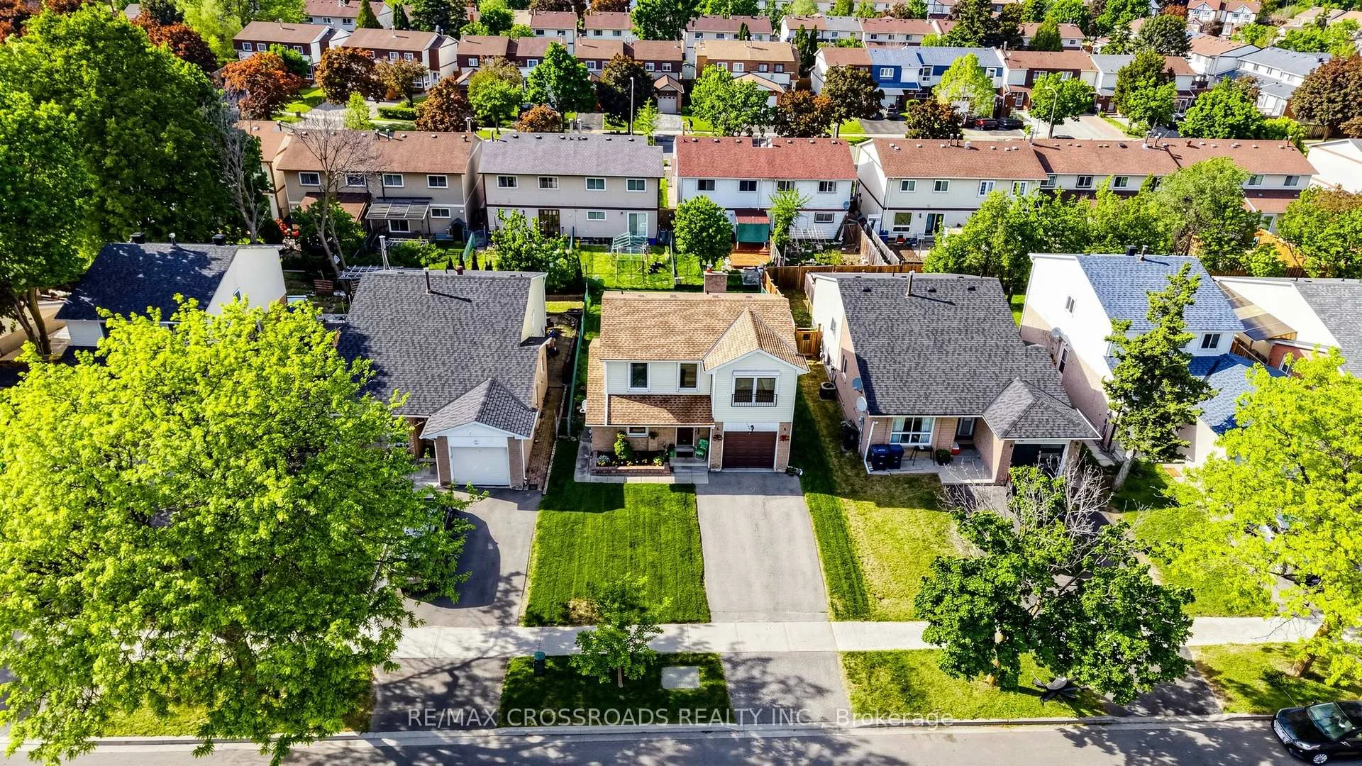 Photo 35 of 140 Goldhawk Trail, Scarborough, Milliken — HOMEH