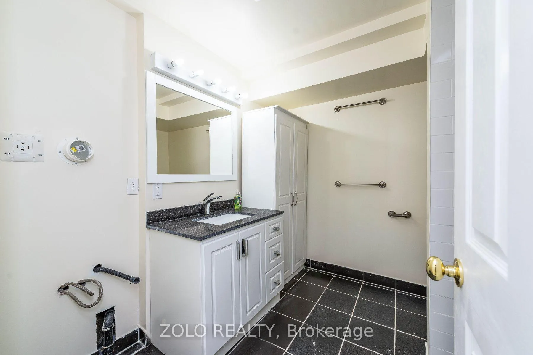 Photo 4 of Unit basement, 45 Hilda Road, King, Nobleton — HOMEH