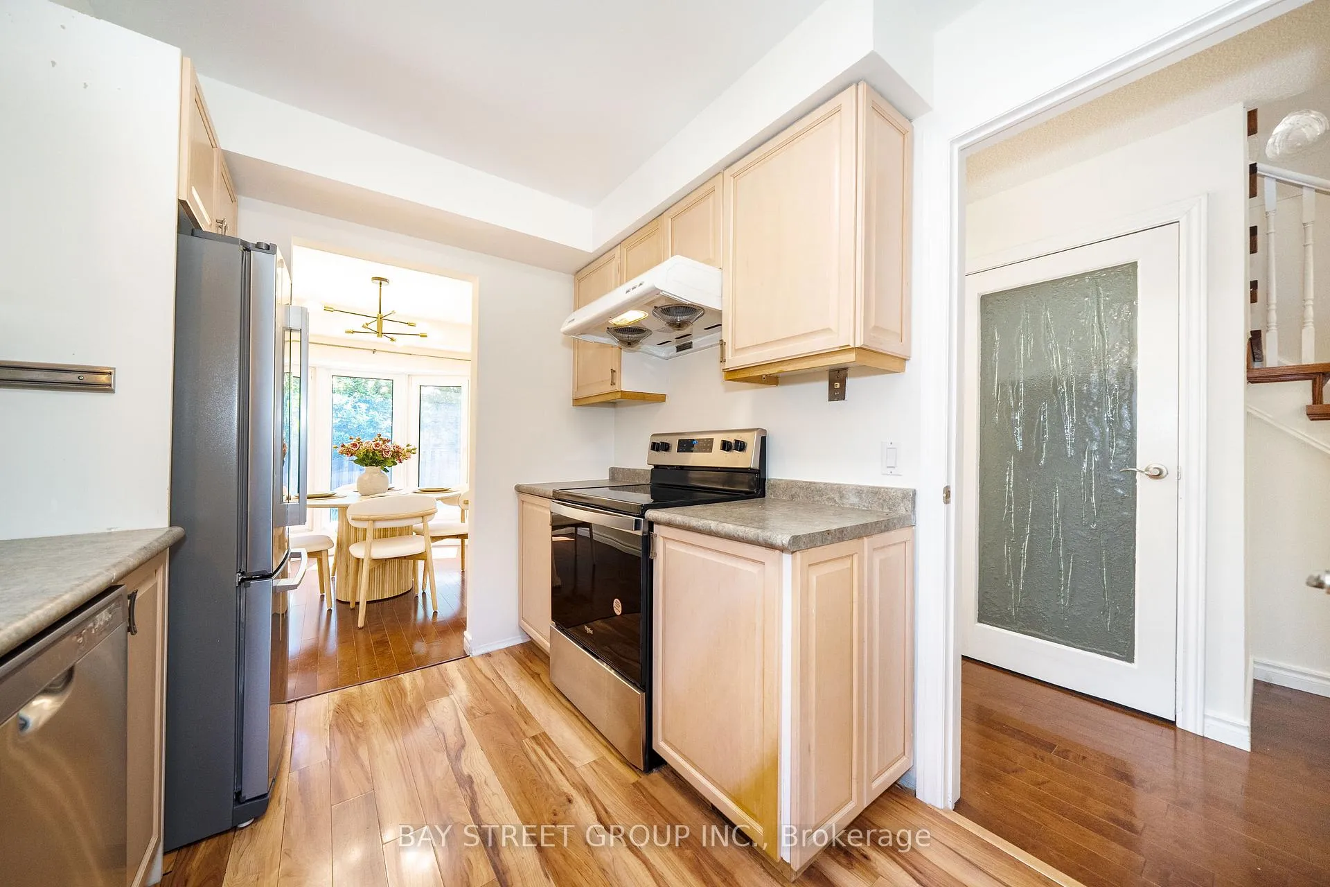 Photo 12 of 27 Vanessa Road, Markham, Markville — HOMEH