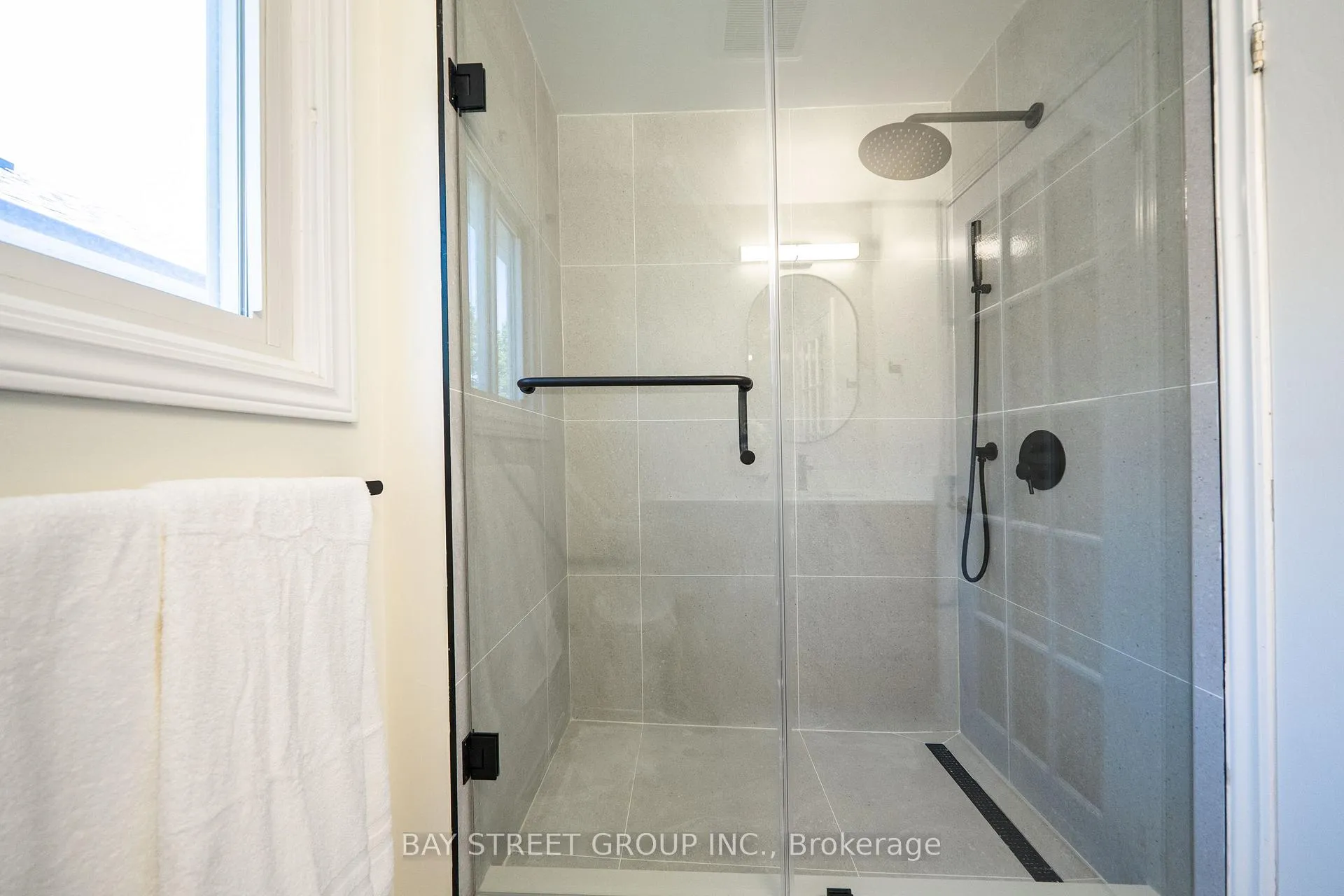 Photo 25 of 27 Vanessa Road, Markham, Markville — HOMEH