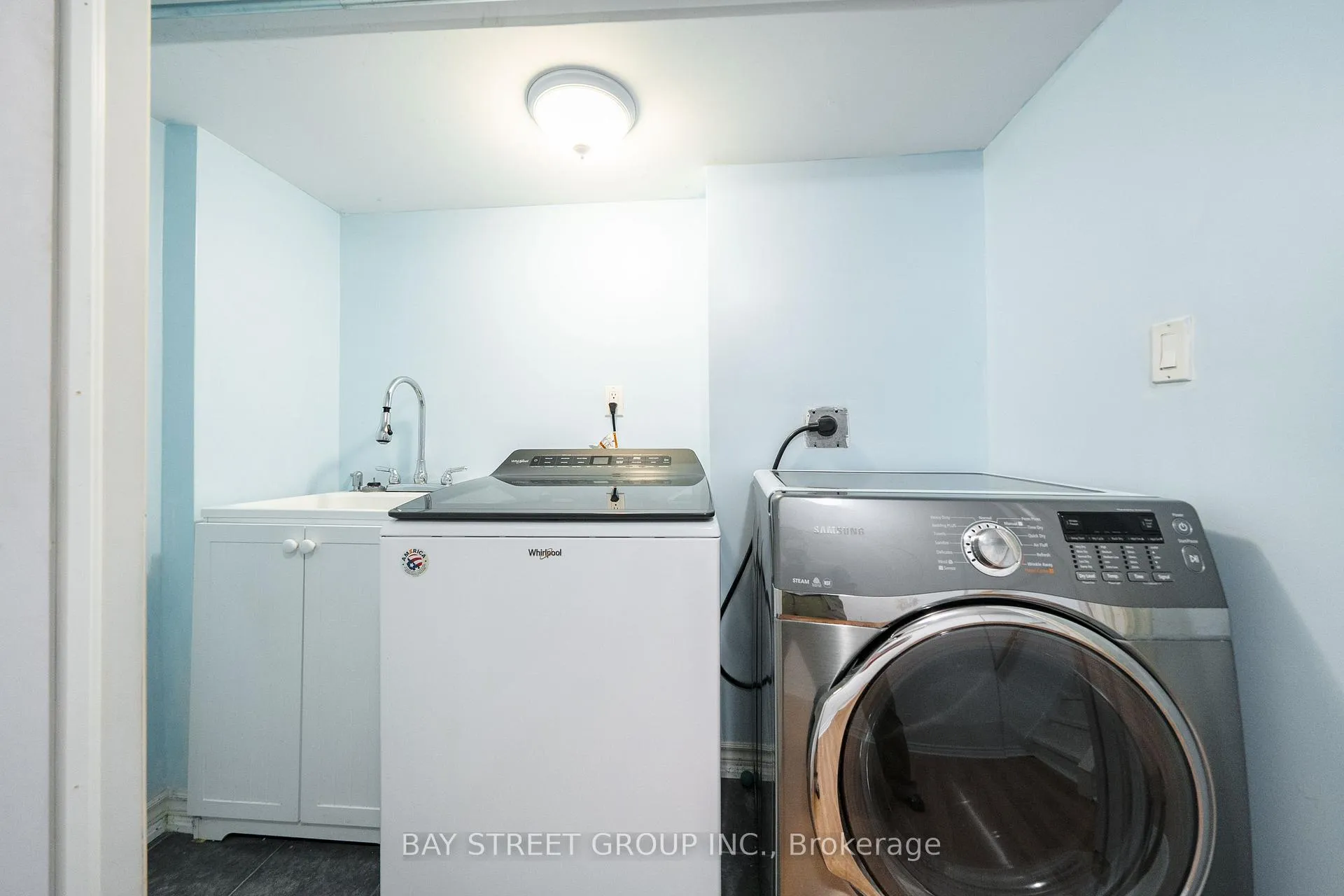 Photo 28 of 27 Vanessa Road, Markham, Markville — HOMEH