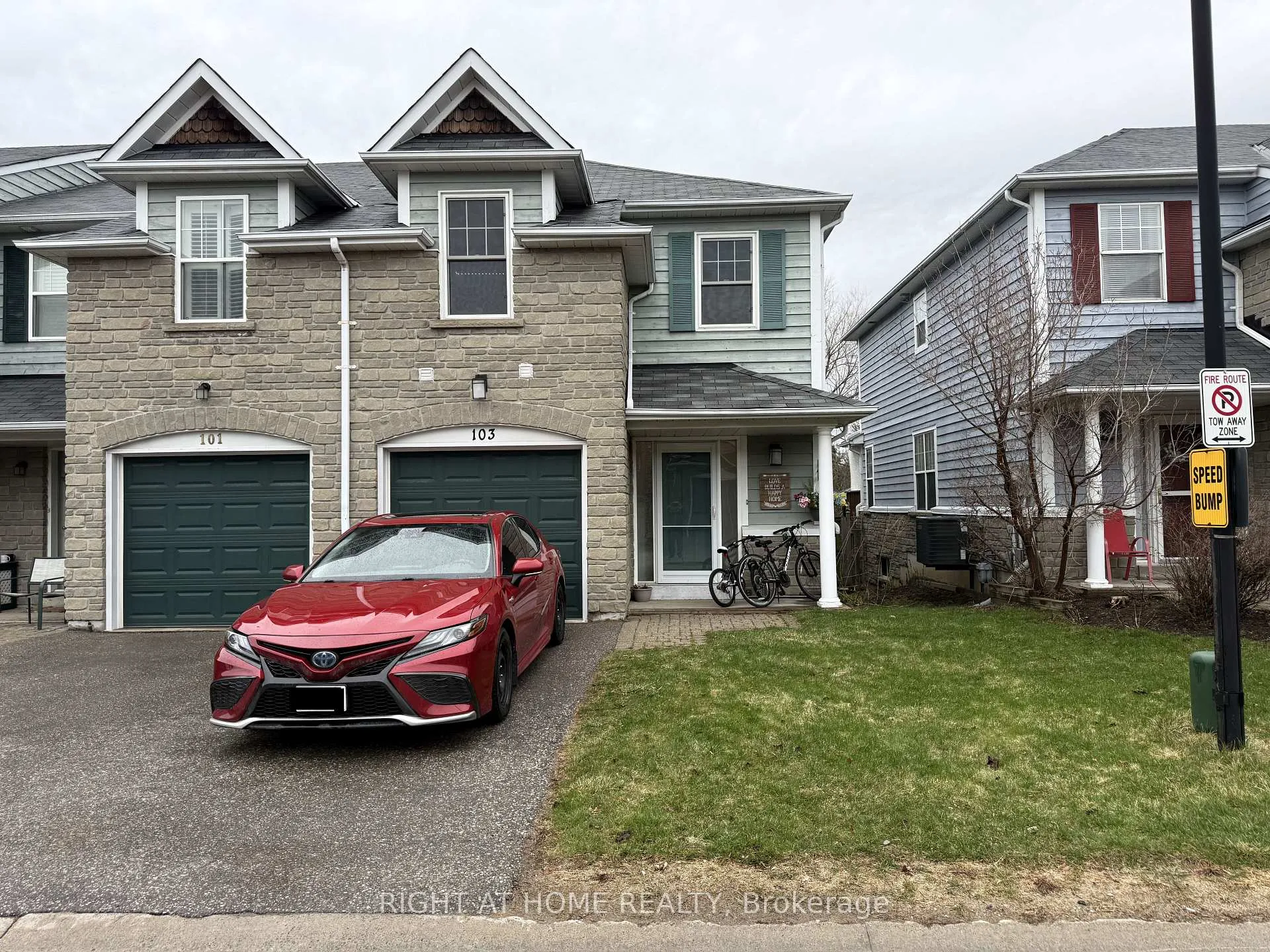 Front of 103-2800 Courtice Road