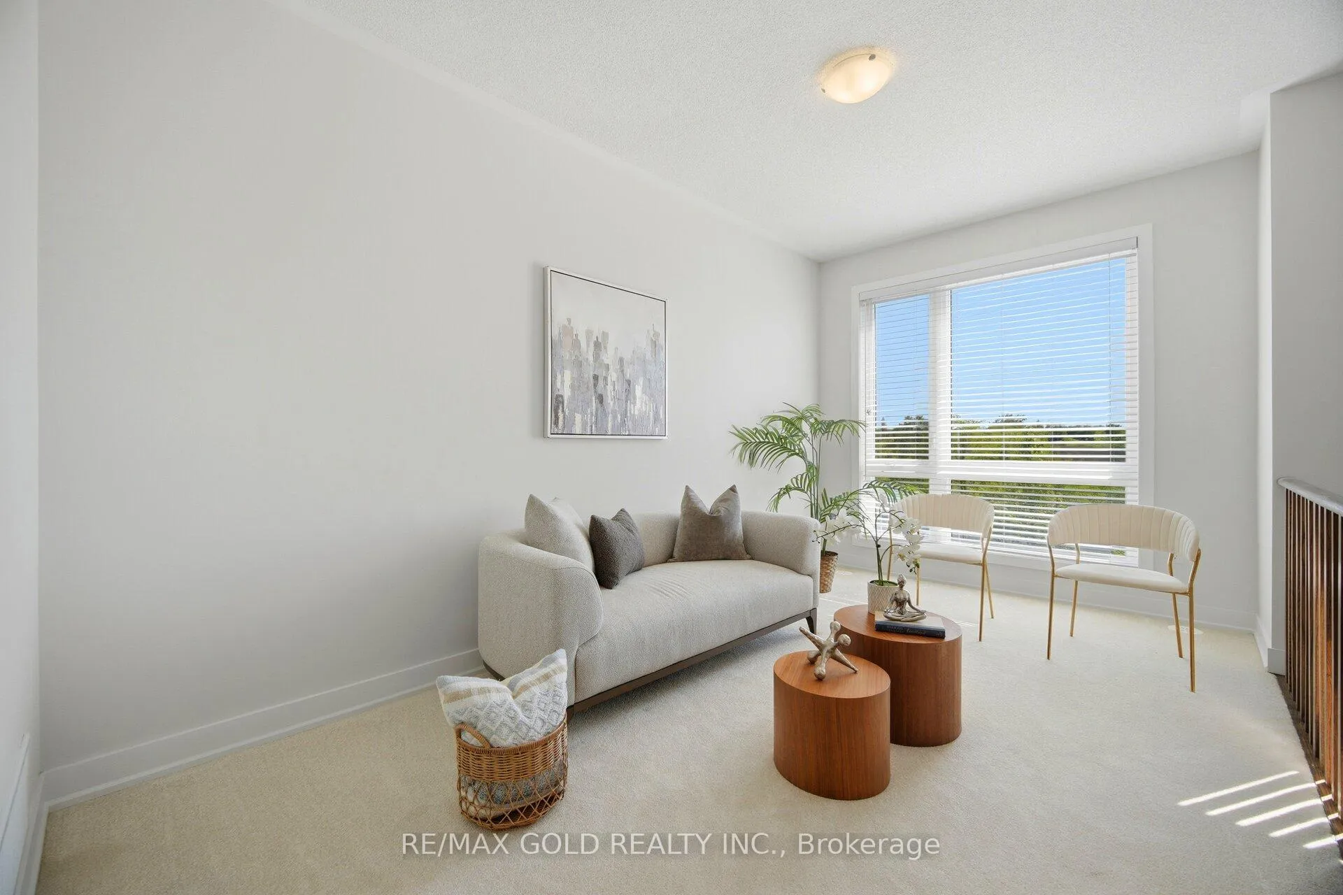 Photo 3 of 59 Mikayla Lane, Markham, Cornell — HOMEH