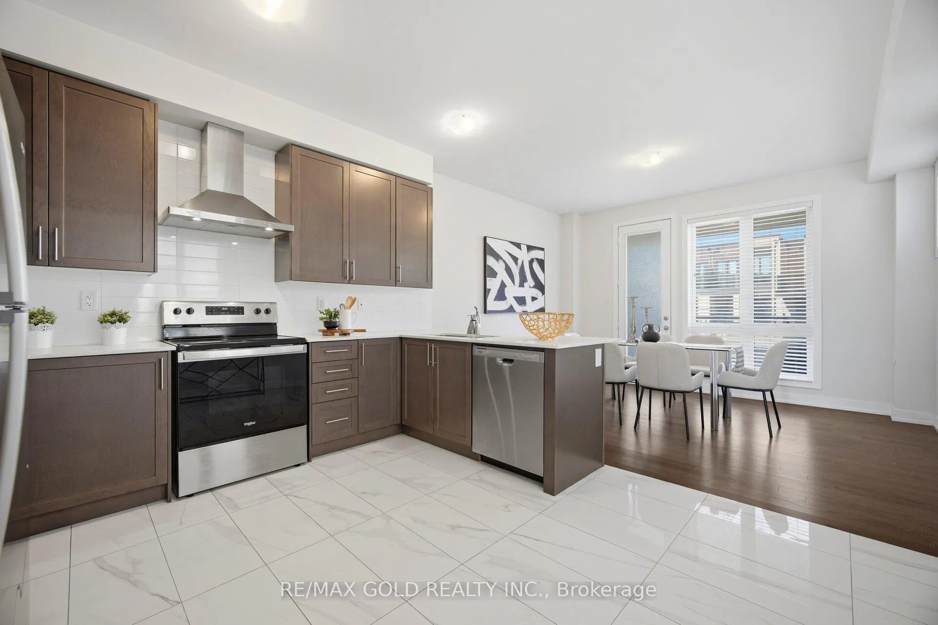 Photo 9 of 59 Mikayla Lane, Markham, Cornell — HOMEH
