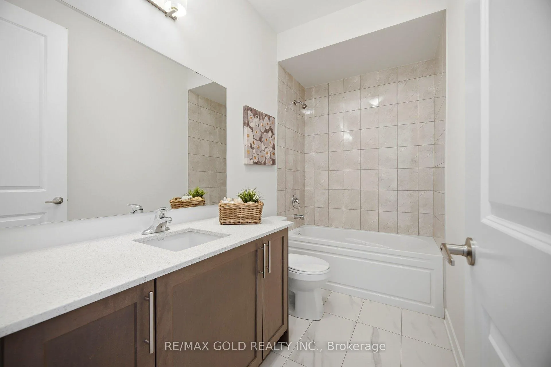 Photo 18 of 59 Mikayla Lane, Markham, Cornell — HOMEH