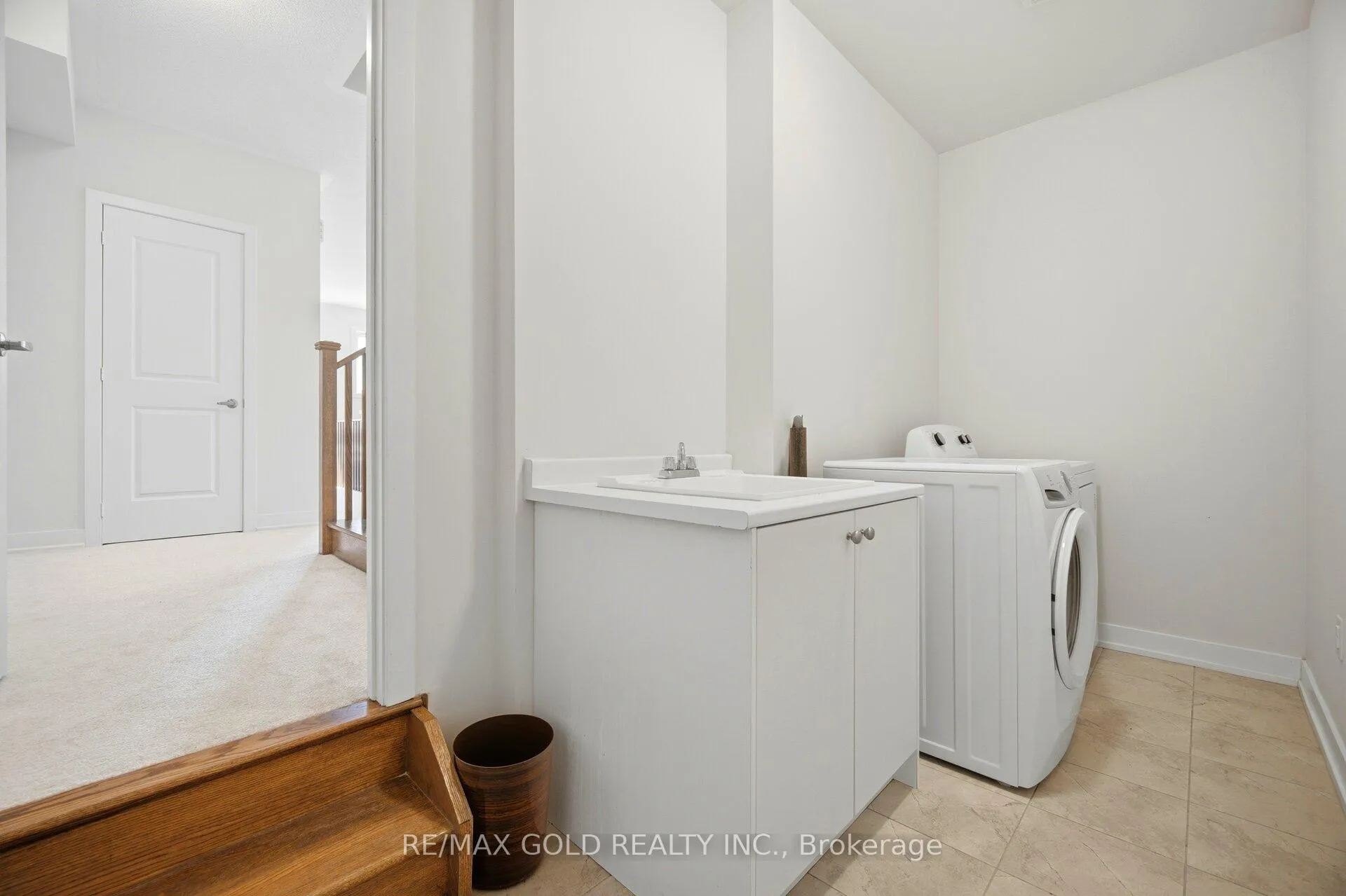 Photo 26 of 59 Mikayla Lane, Markham, Cornell — HOMEH