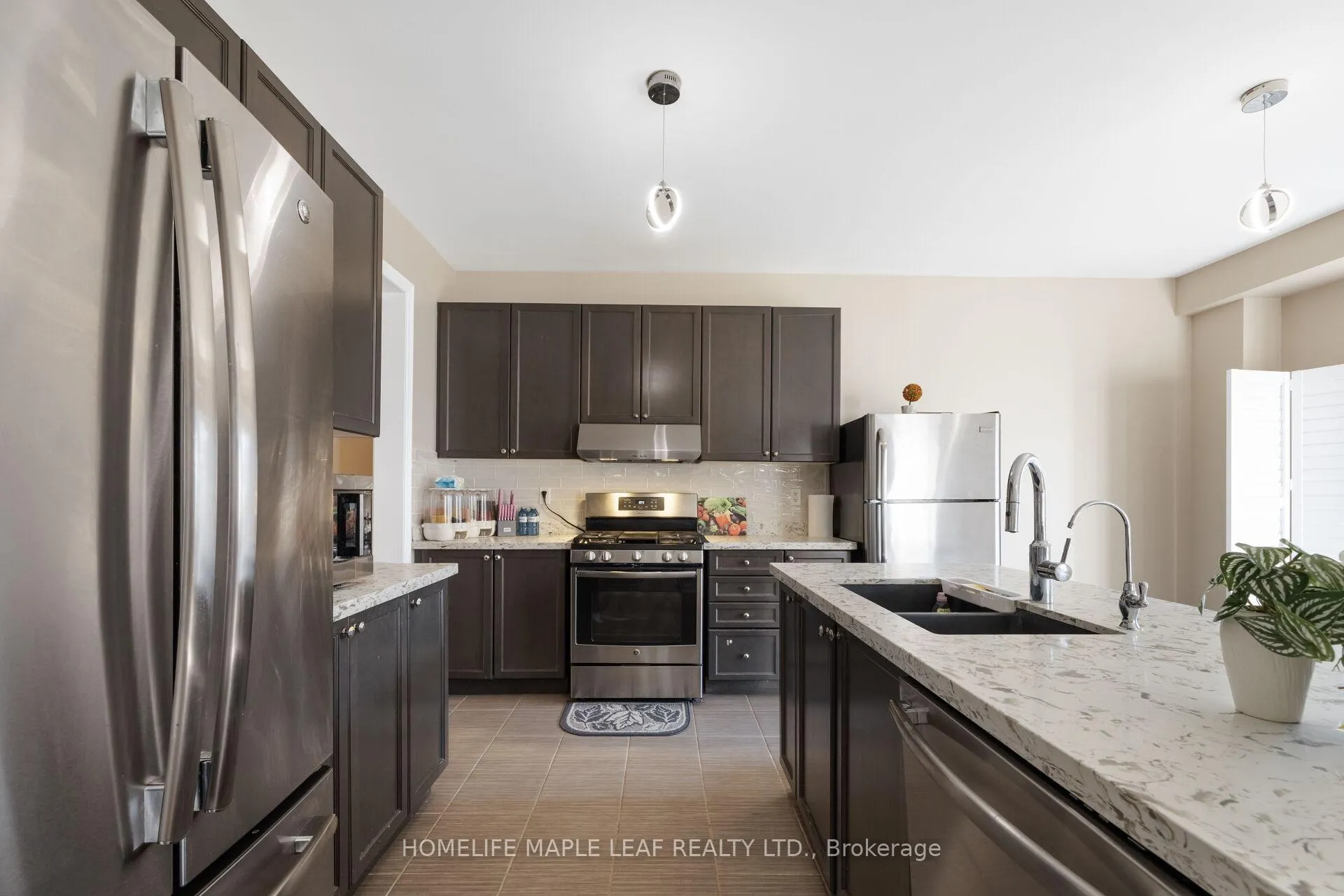 Photo 17 of 535 Wansbrough Way, Shelburne — HOMEH