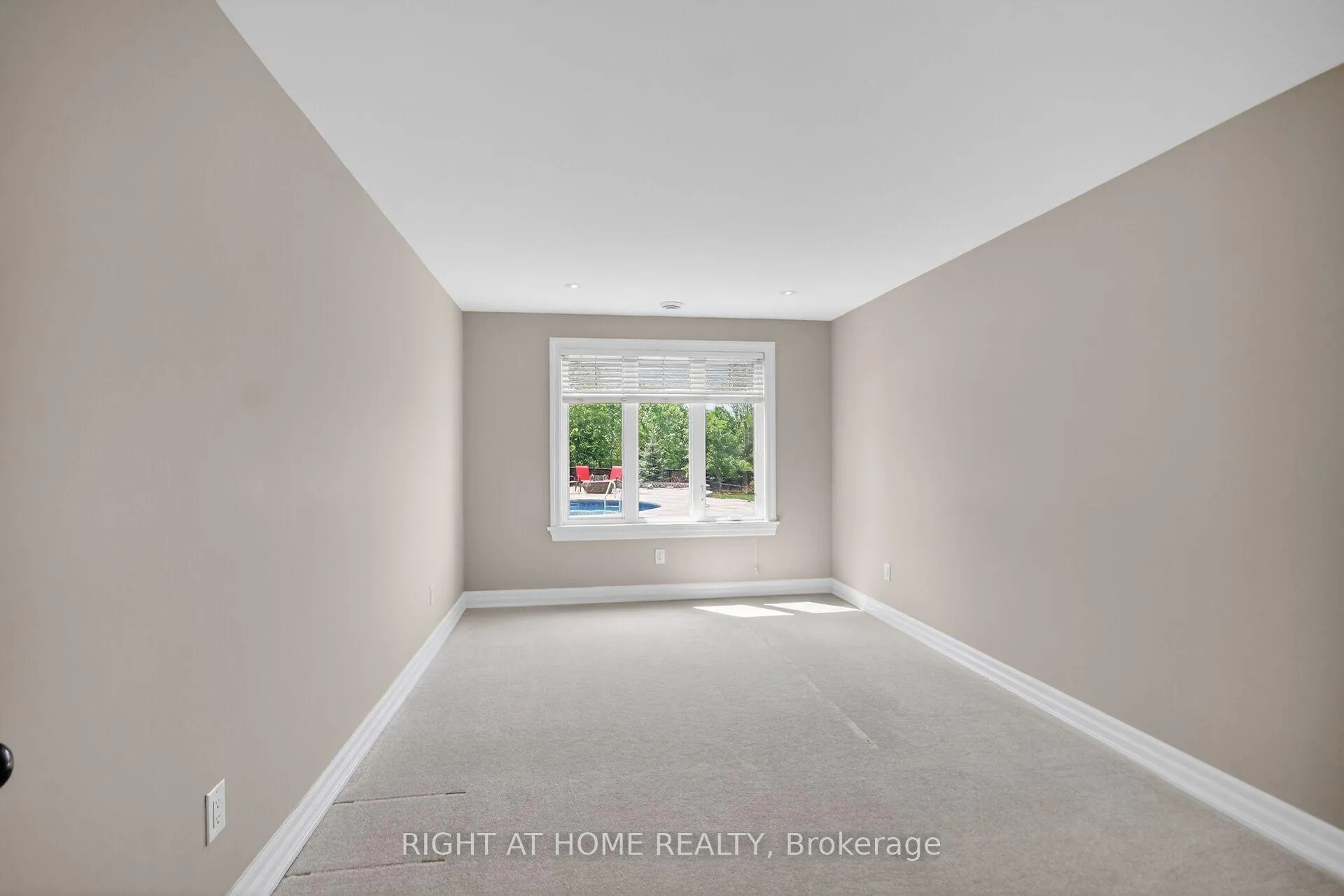 Photo 33 of 198 Grainstone Way, Ottawa, Kanata - Kanata Lakes/Heritage Hills — HOMEH