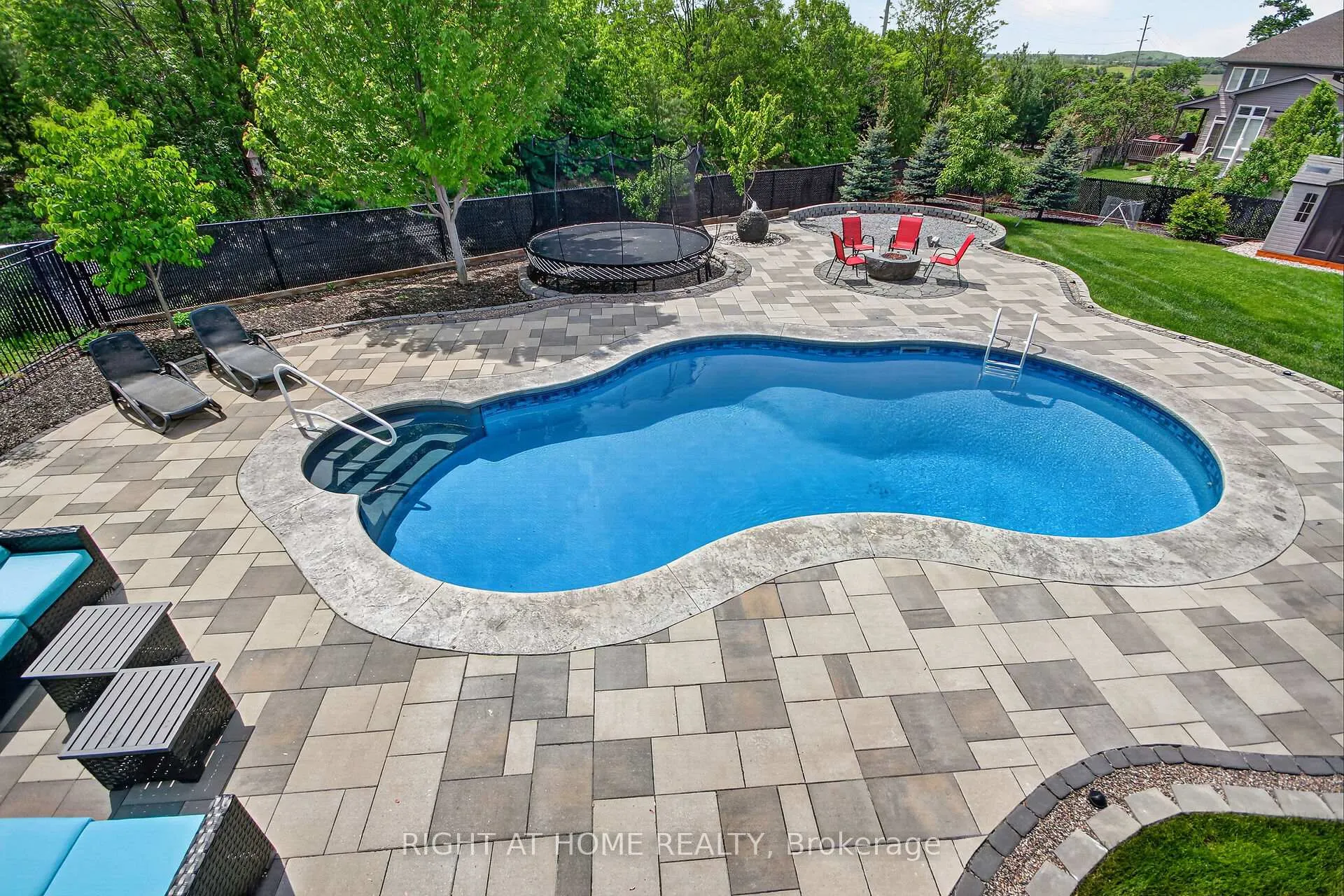 Photo 37 of 198 Grainstone Way, Ottawa, Kanata - Kanata Lakes/Heritage Hills — HOMEH