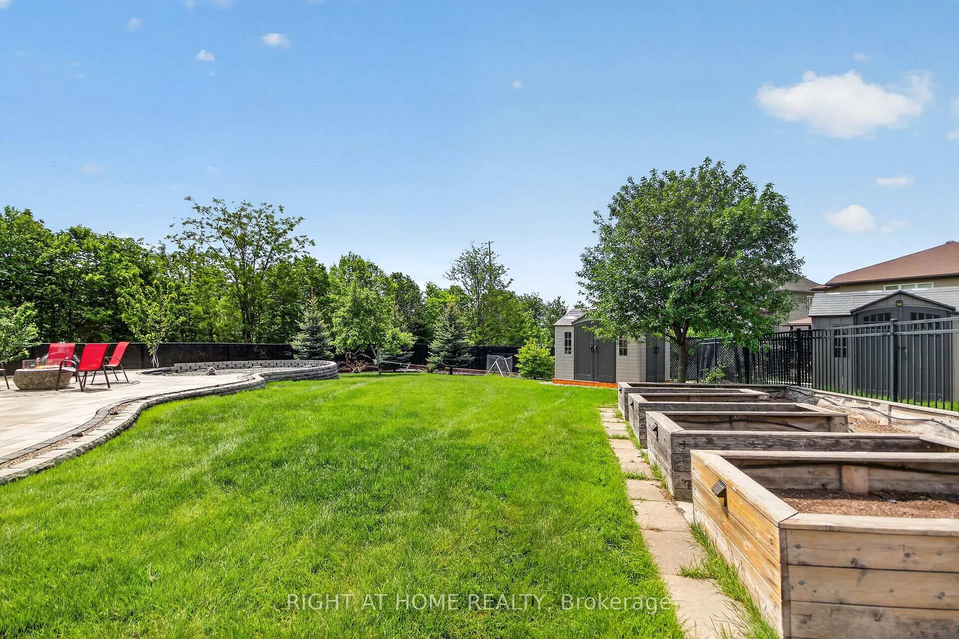 Photo 39 of 198 Grainstone Way, Ottawa, Kanata - Kanata Lakes/Heritage Hills — HOMEH