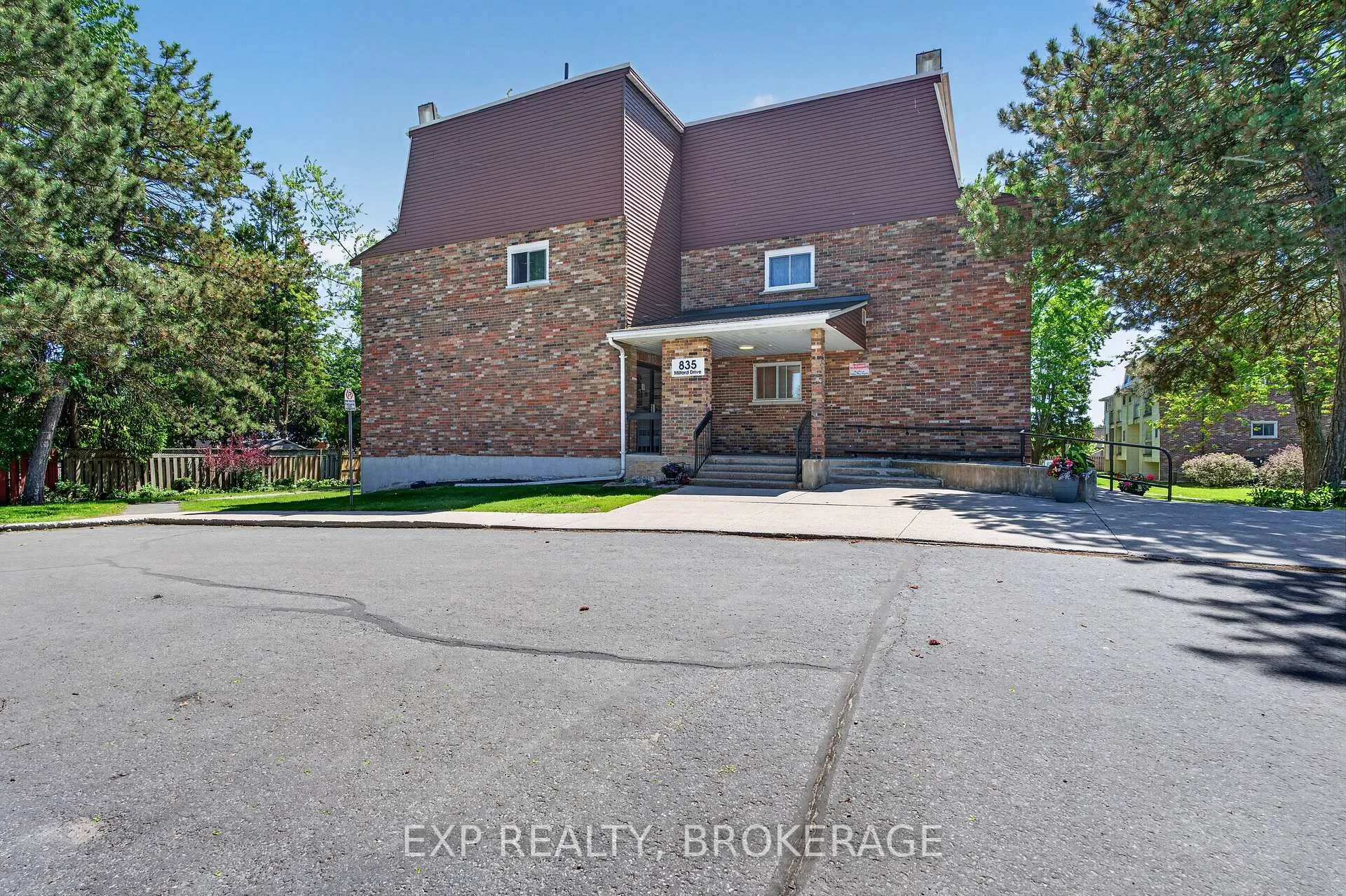 Photo 2 of Unit 105, 835 Milford Drive, Kingston, North of Taylor-Kidd Blvd — HOMEH