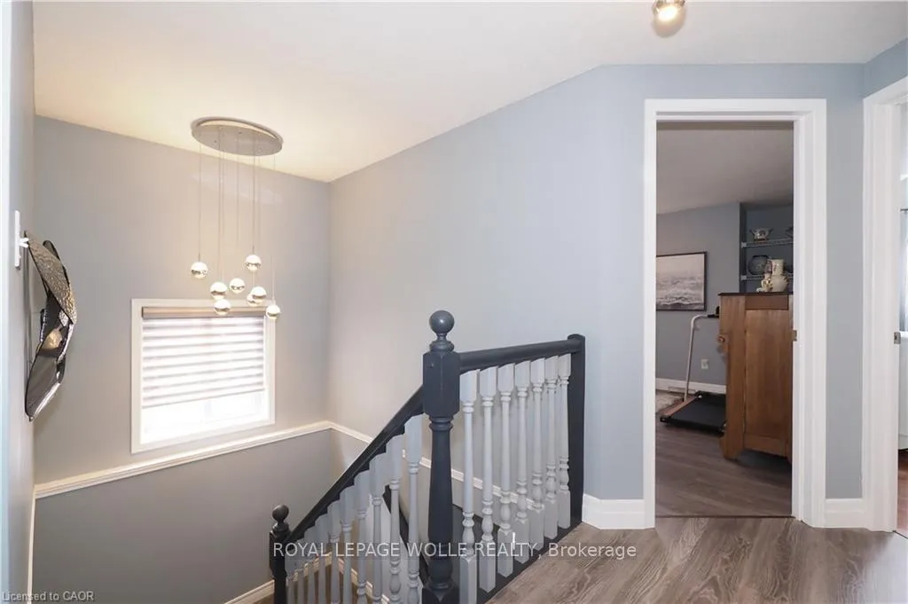 Photo 28 of 70 Queen Charlotte Crescent, Kitchener — HOMEH