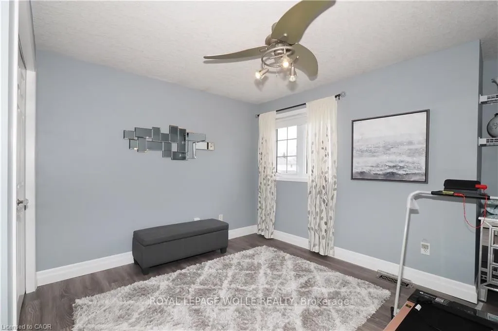 Photo 35 of 70 Queen Charlotte Crescent, Kitchener — HOMEH