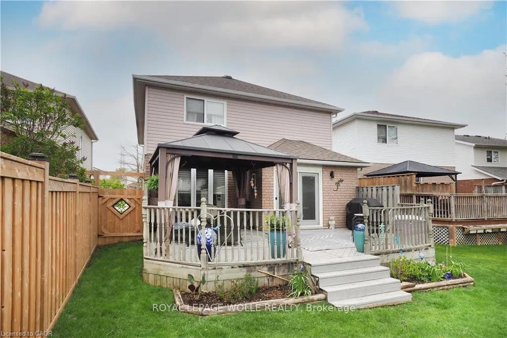 Photo 42 of 70 Queen Charlotte Crescent, Kitchener — HOMEH