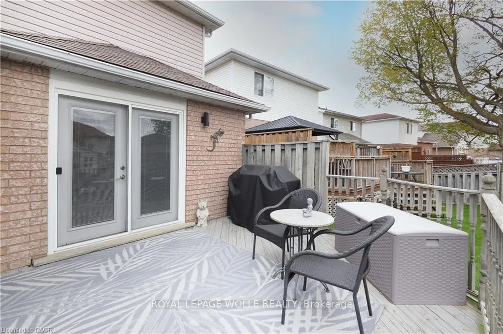 Photo 43 of 70 Queen Charlotte Crescent, Kitchener — HOMEH
