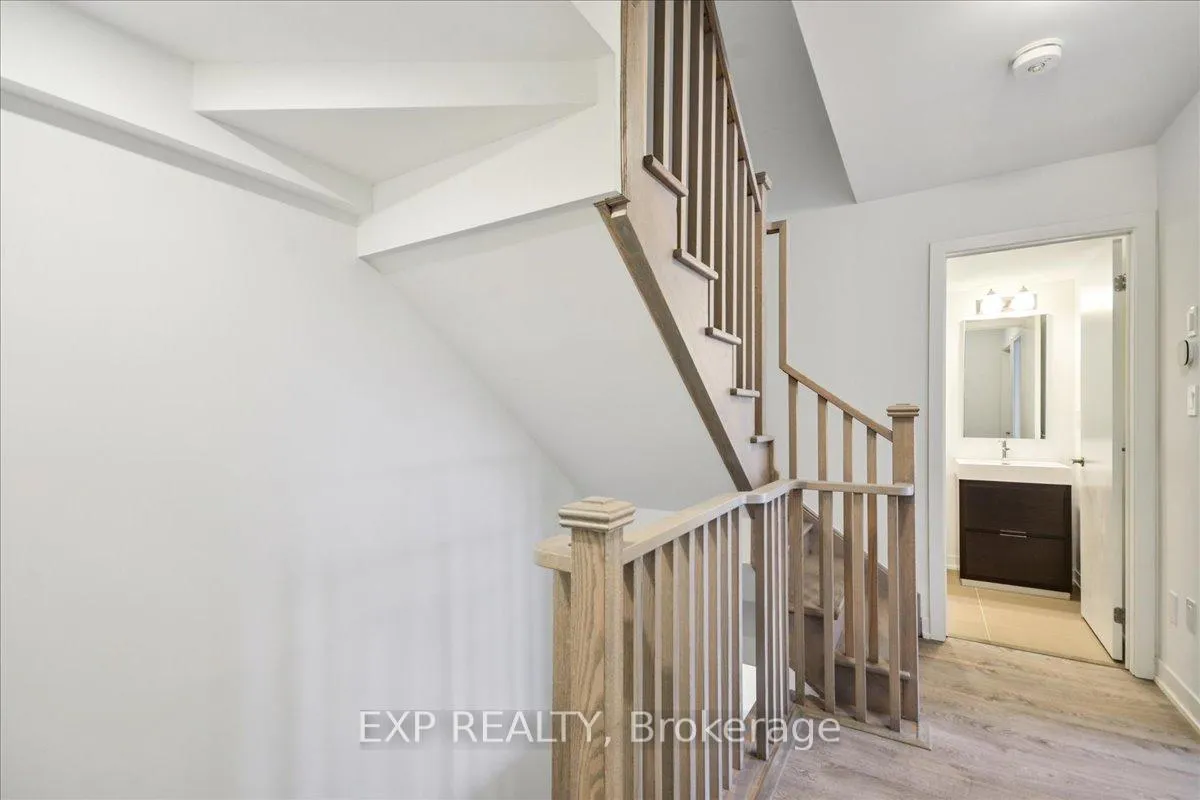 Photo 11 of 72 Turtle Island Road, Toronto, Englemount-Lawrence — HOMEH