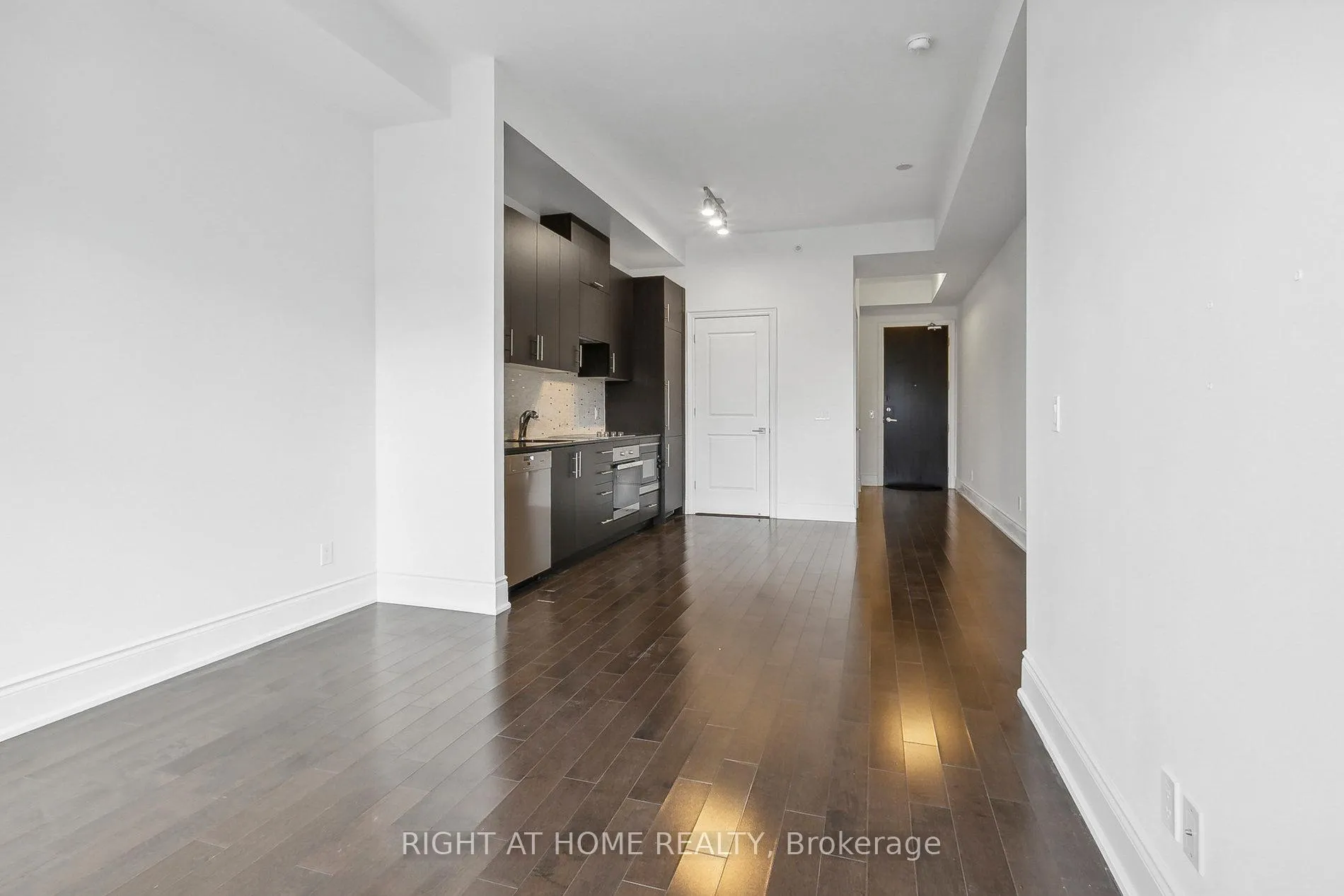 Photo 11 of Unit 816, 23 Glebe Road, Toronto, Yonge-Eglinton — HOMEH