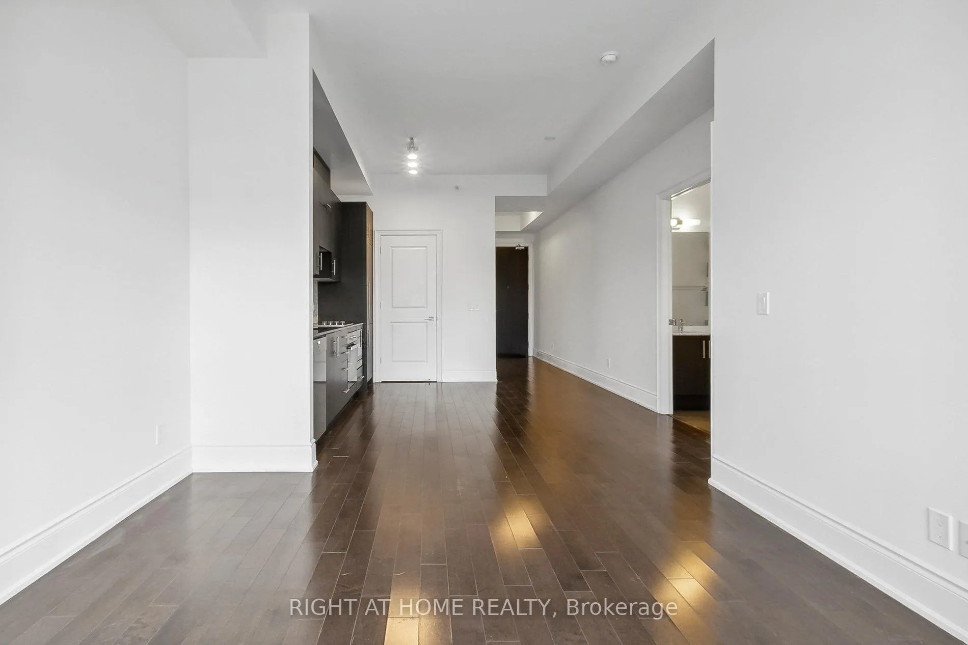 Photo 13 of Unit 816, 23 Glebe Road, Toronto, Yonge-Eglinton — HOMEH