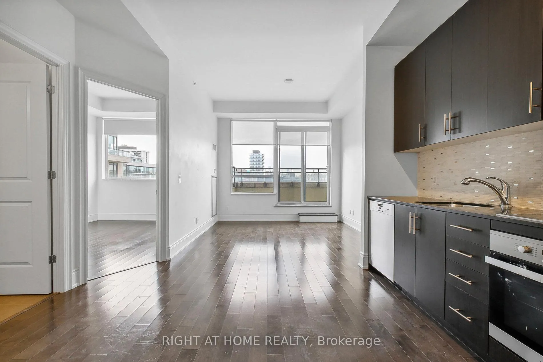 Photo 16 of Unit 816, 23 Glebe Road, Toronto, Yonge-Eglinton — HOMEH