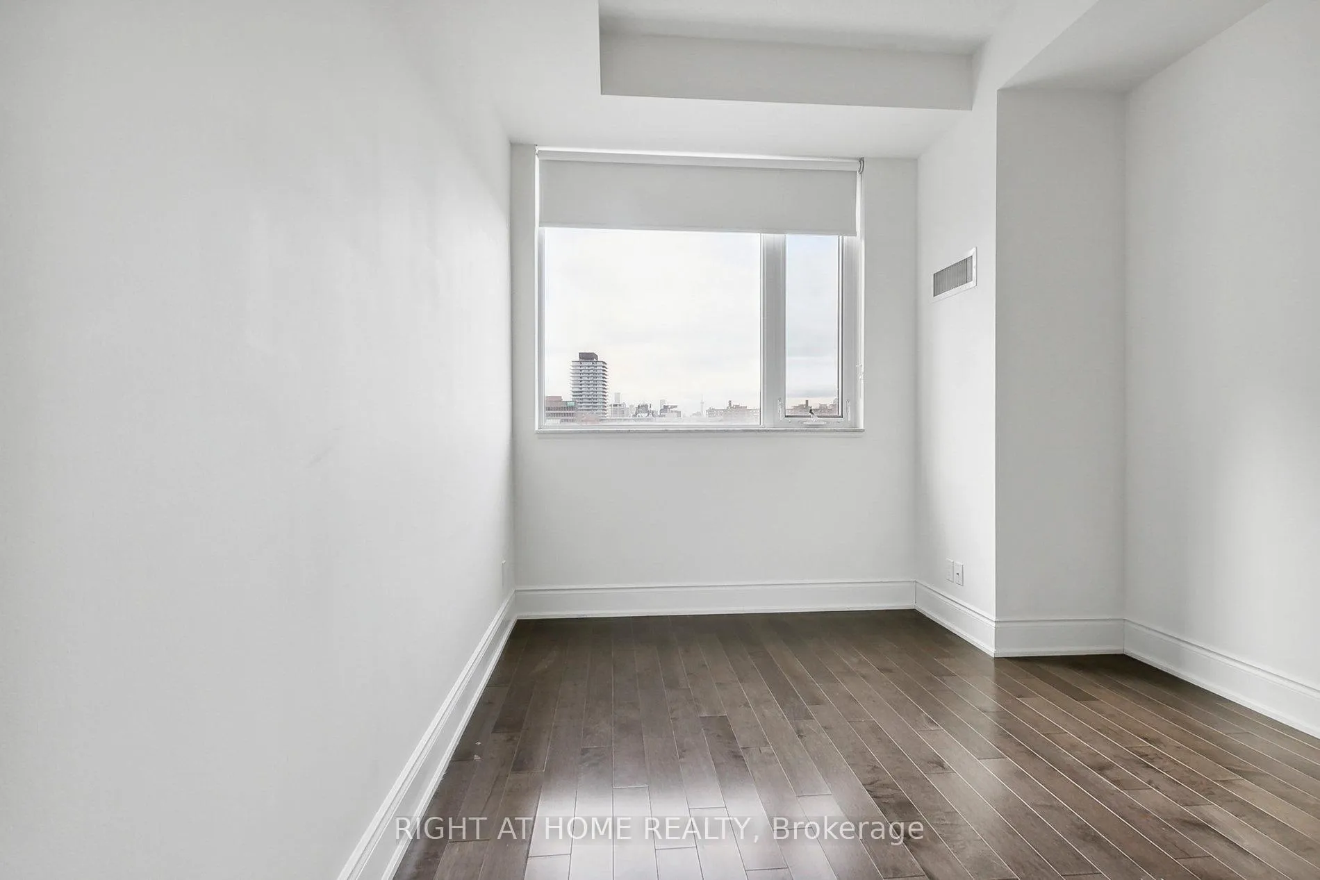 Photo 23 of Unit 816, 23 Glebe Road, Toronto, Yonge-Eglinton — HOMEH