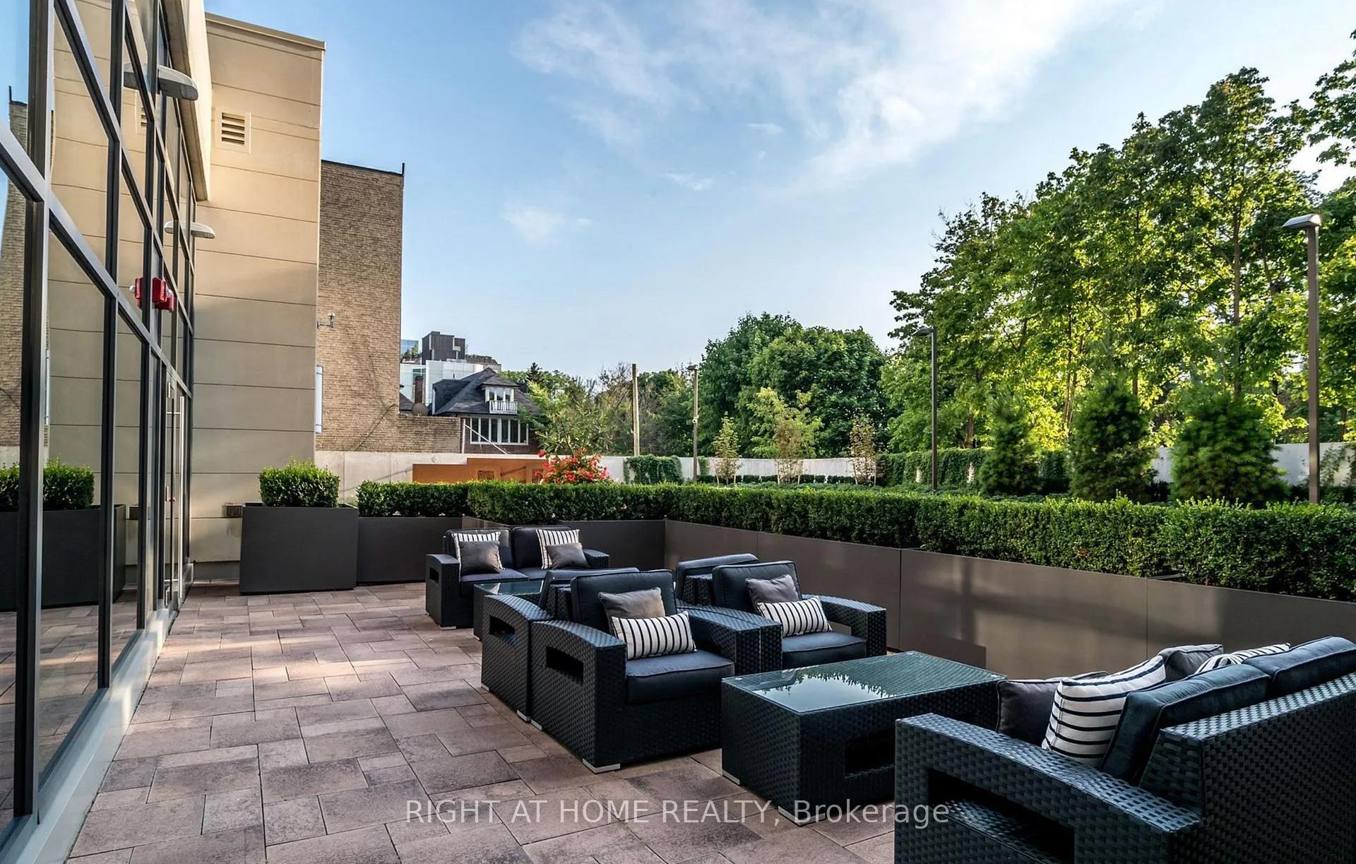 Photo 42 of Unit 816, 23 Glebe Road, Toronto, Yonge-Eglinton — HOMEH