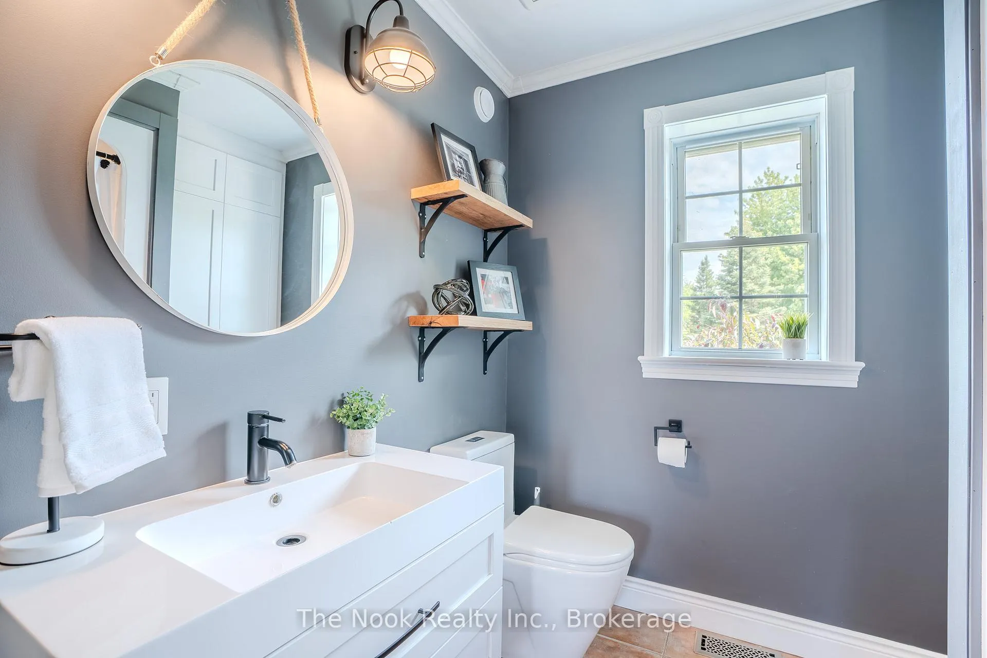 Photo 18 of 20296 Kenyon Conc Rd 1, North Glengarry, North Glengarry (Kenyon) Twp — HOMEH