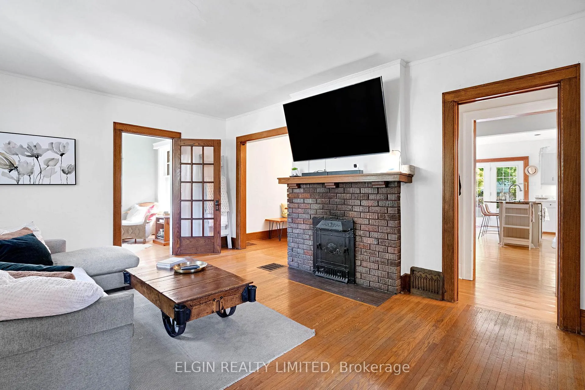 Photo 5 of 9 Farley Place, St. Thomas — HOMEH