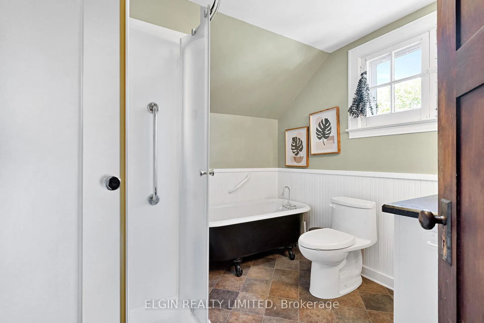 Photo 30 of 9 Farley Place, St. Thomas — HOMEH