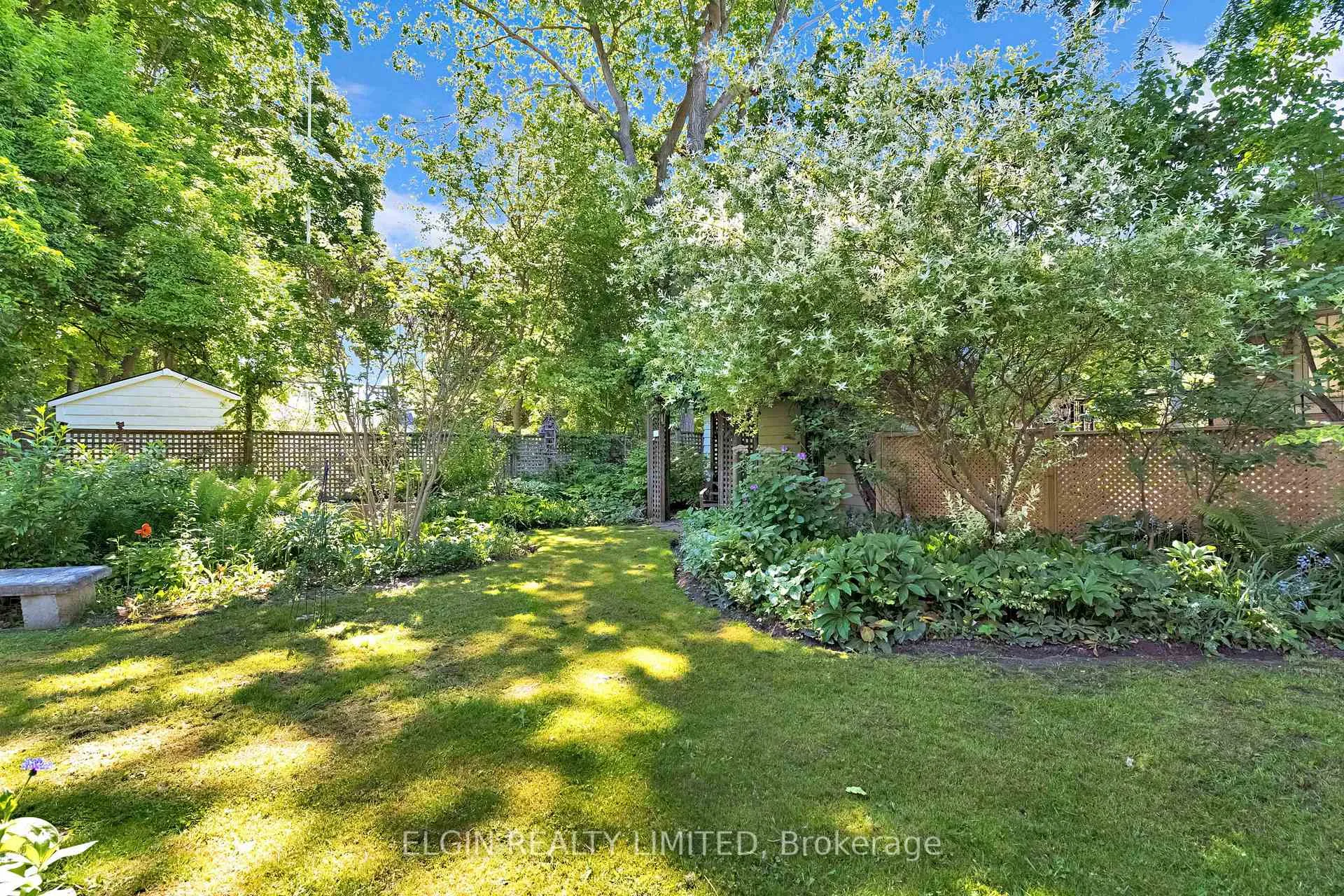 Photo 44 of 9 Farley Place, St. Thomas — HOMEH