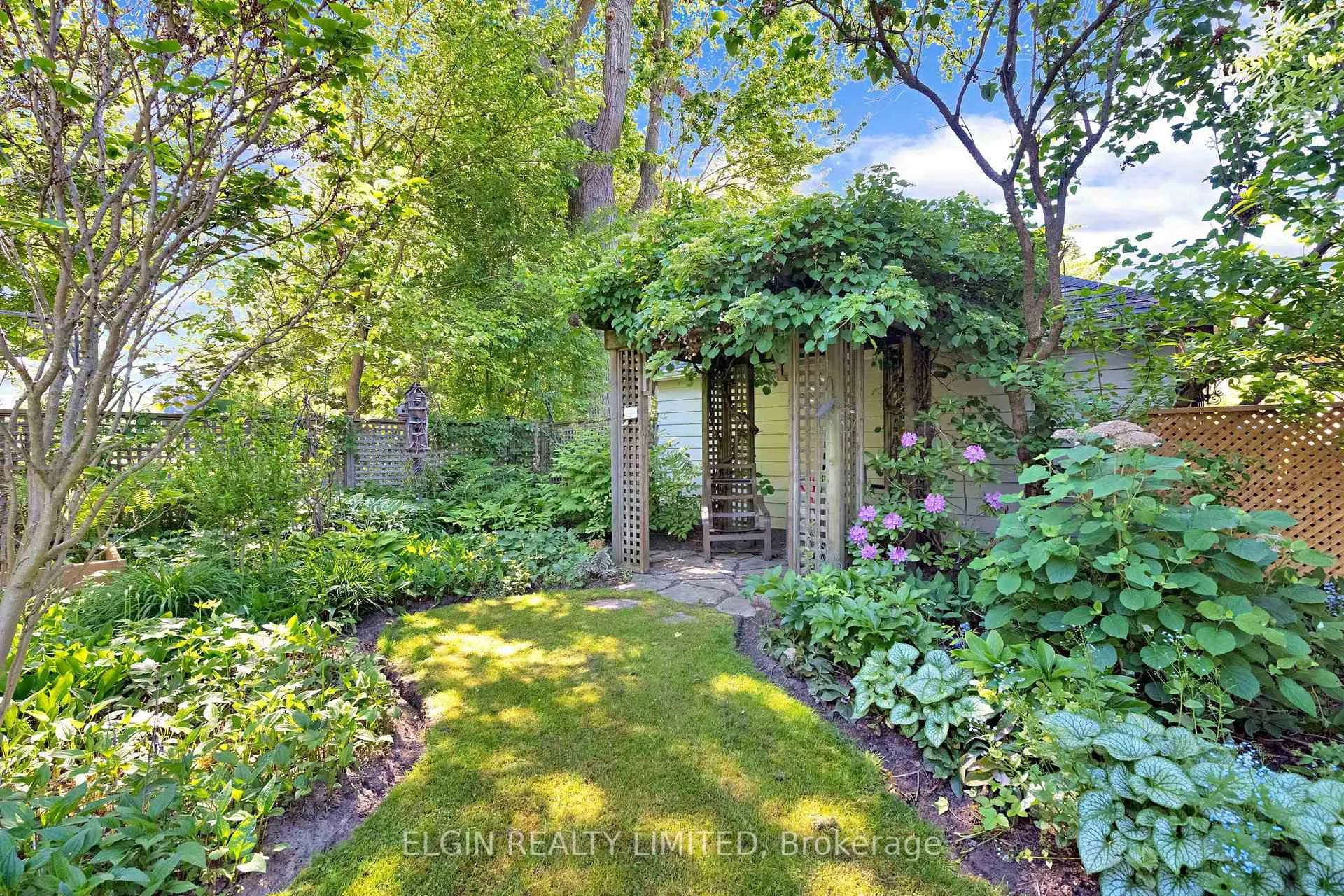 Photo 45 of 9 Farley Place, St. Thomas — HOMEH