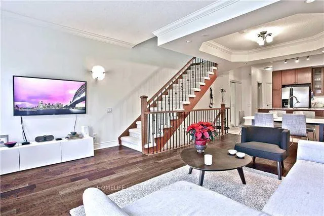 Photo 2 of Unit 3, 432 Kenneth Avenue, North York, Willowdale East — HOMEH