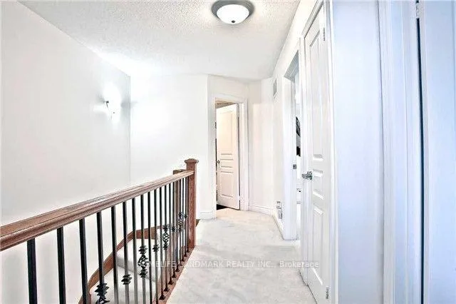 Photo 10 of Unit 3, 432 Kenneth Avenue, North York, Willowdale East — HOMEH
