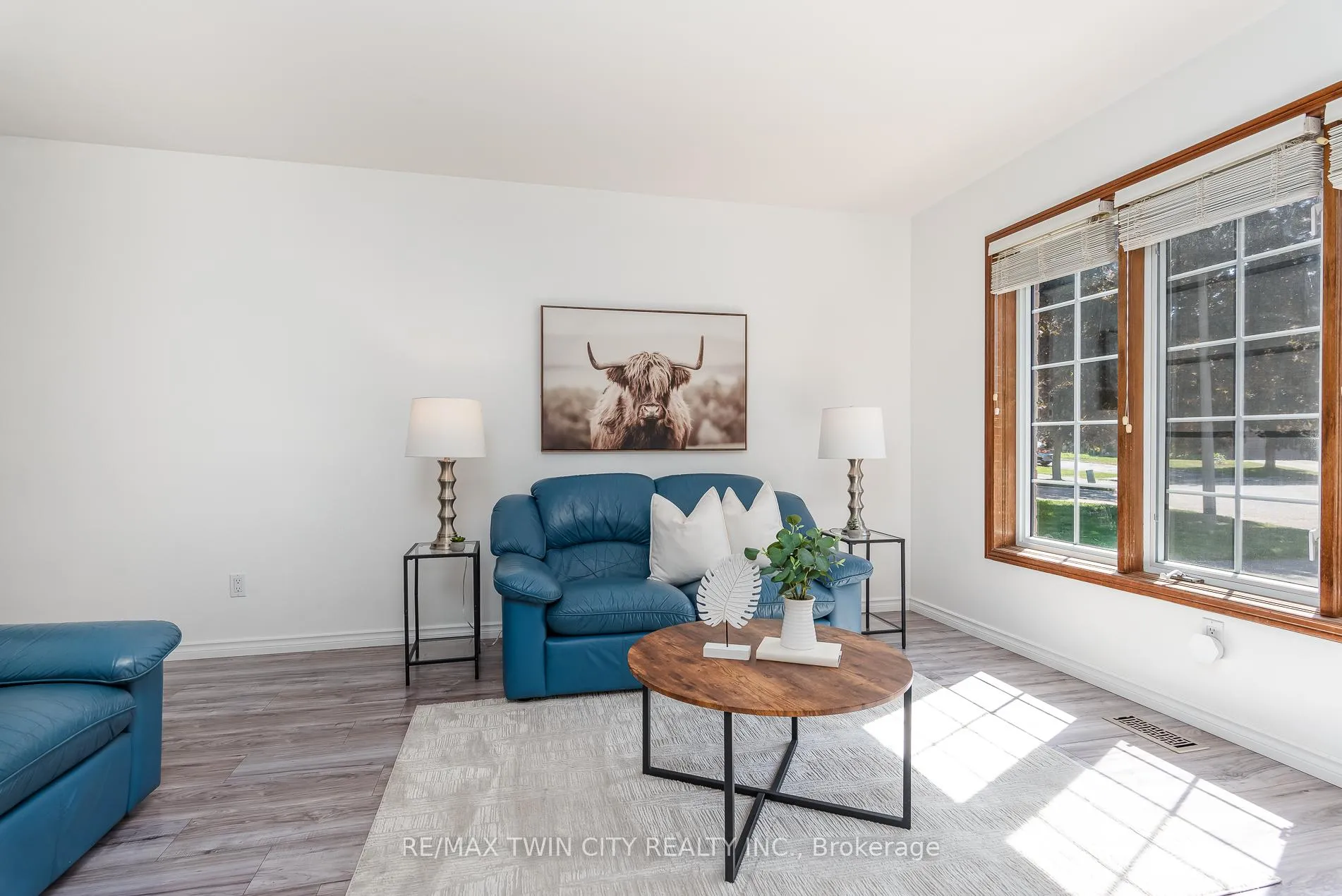 Photo 15 of 31 Windermere Court, Kitchener — HOMEH
