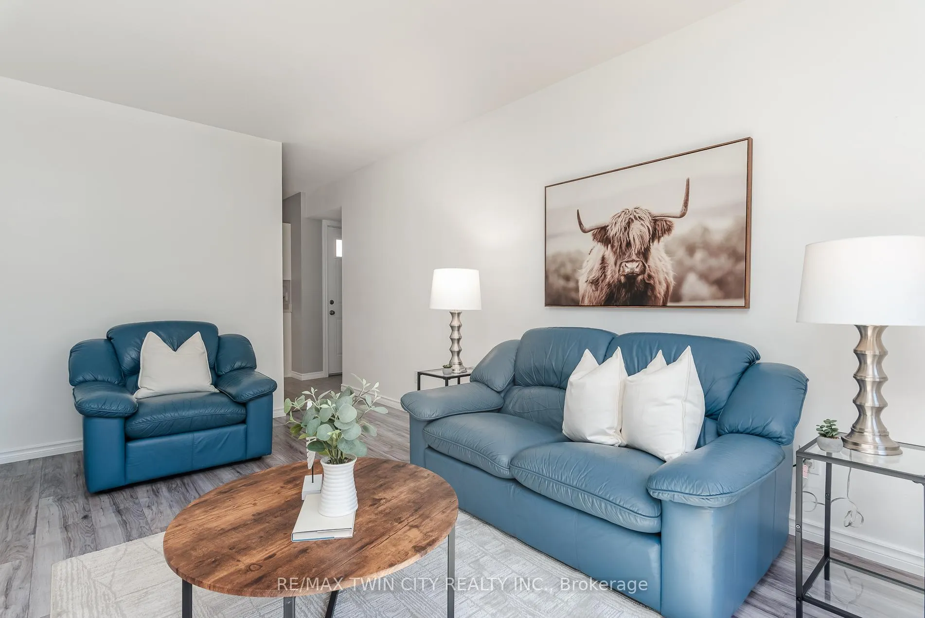 Photo 16 of 31 Windermere Court, Kitchener — HOMEH