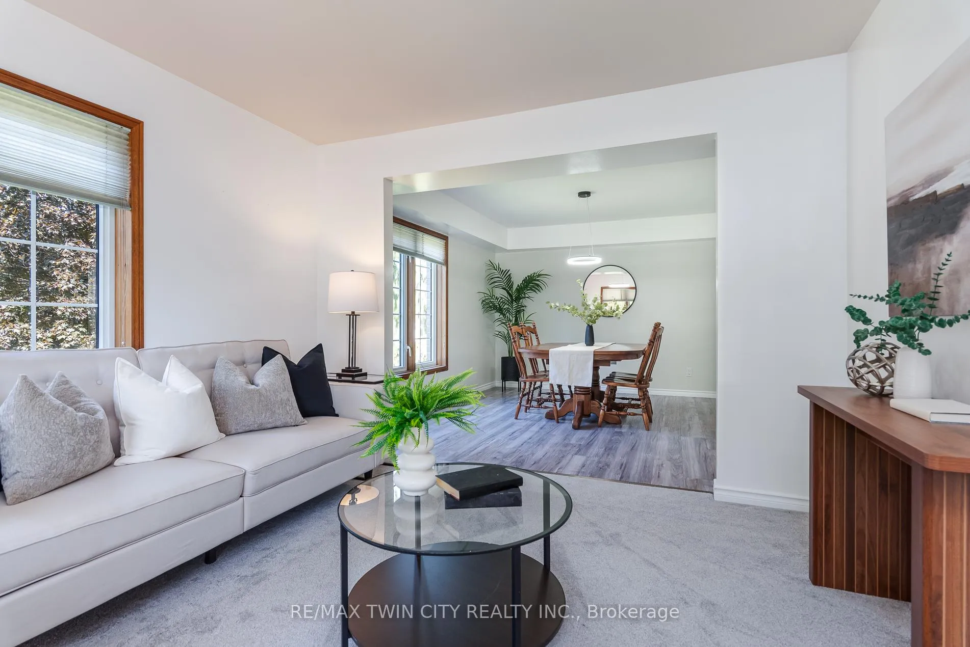 Photo 19 of 31 Windermere Court, Kitchener — HOMEH