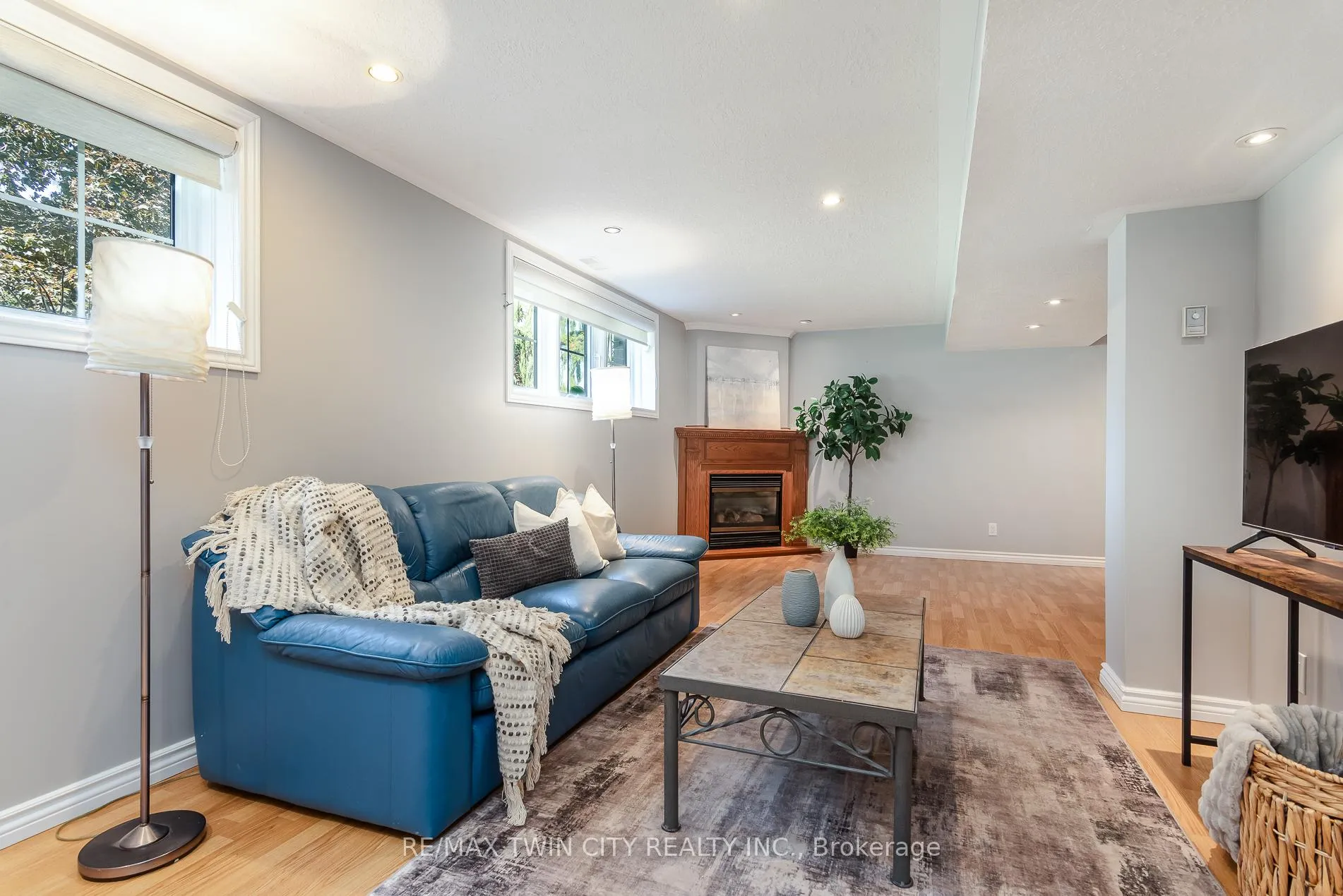Photo 41 of 31 Windermere Court, Kitchener — HOMEH