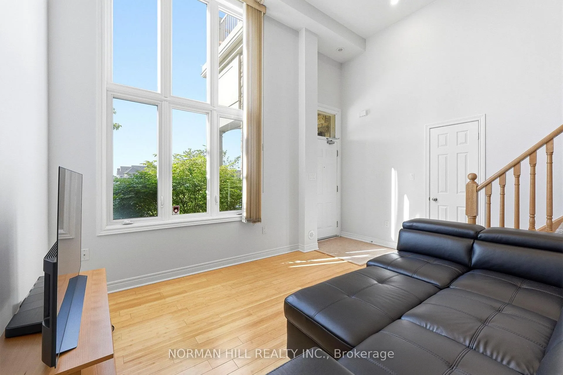 Photo 7 of 42 Comely Way, Markham, Milliken Mills East — HOMEH