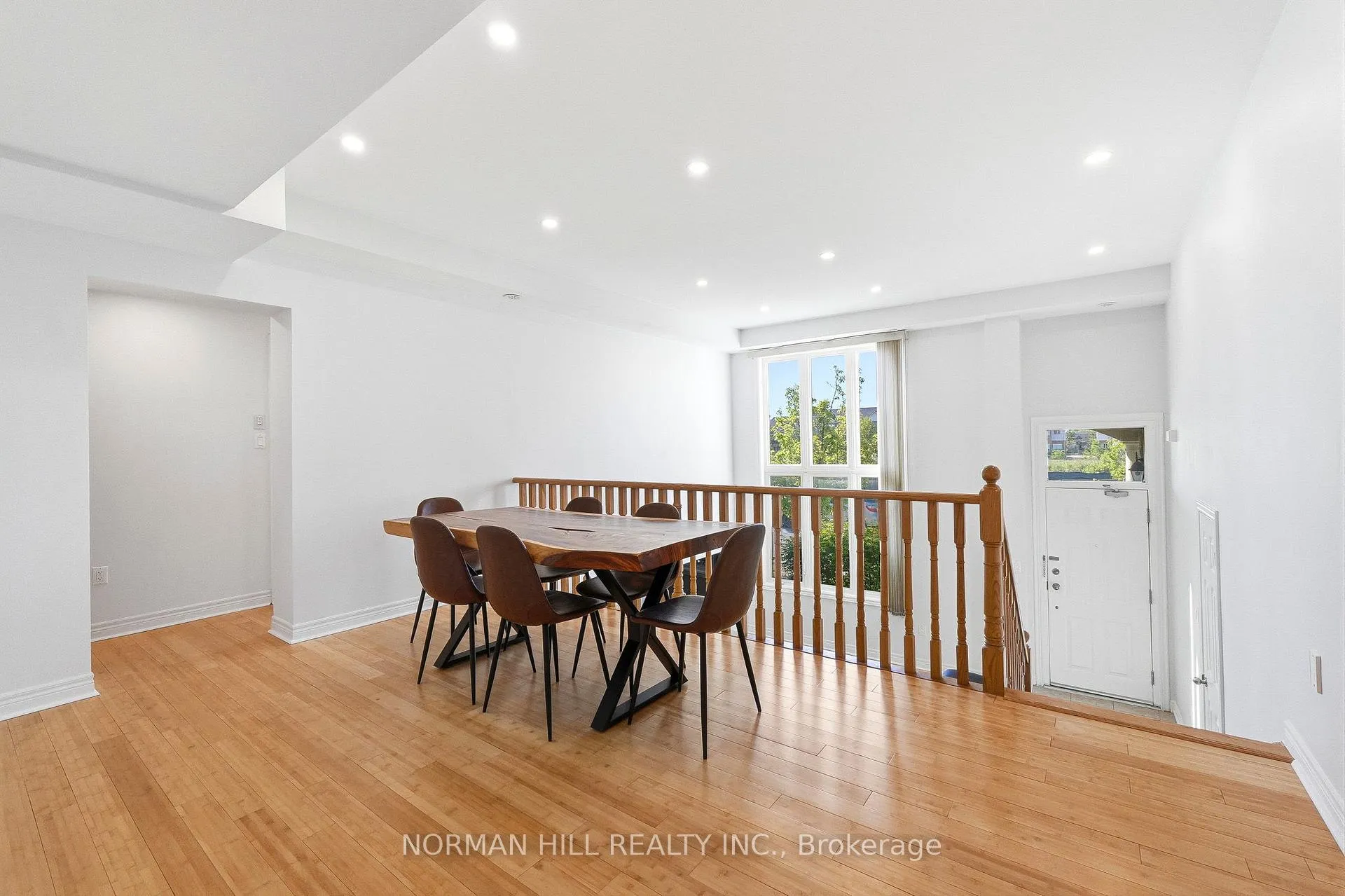 Photo 8 of 42 Comely Way, Markham, Milliken Mills East — HOMEH