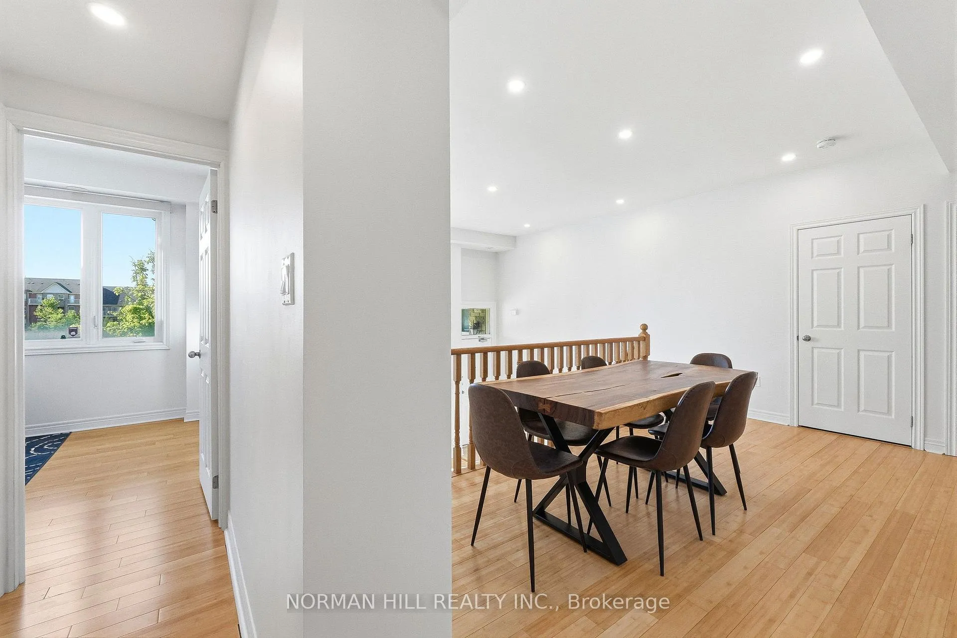 Photo 17 of 42 Comely Way, Markham, Milliken Mills East — HOMEH