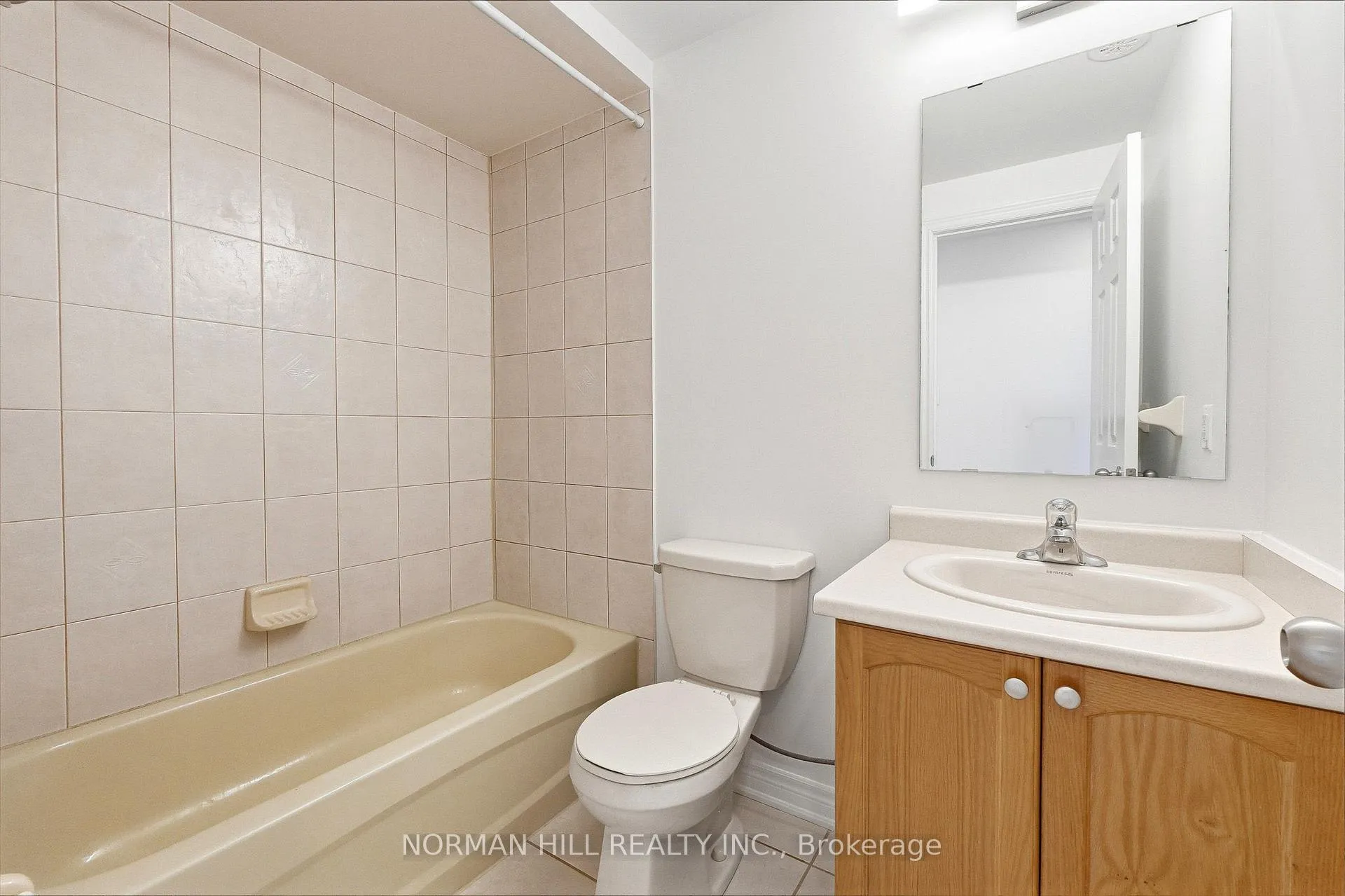 Photo 20 of 42 Comely Way, Markham, Milliken Mills East — HOMEH