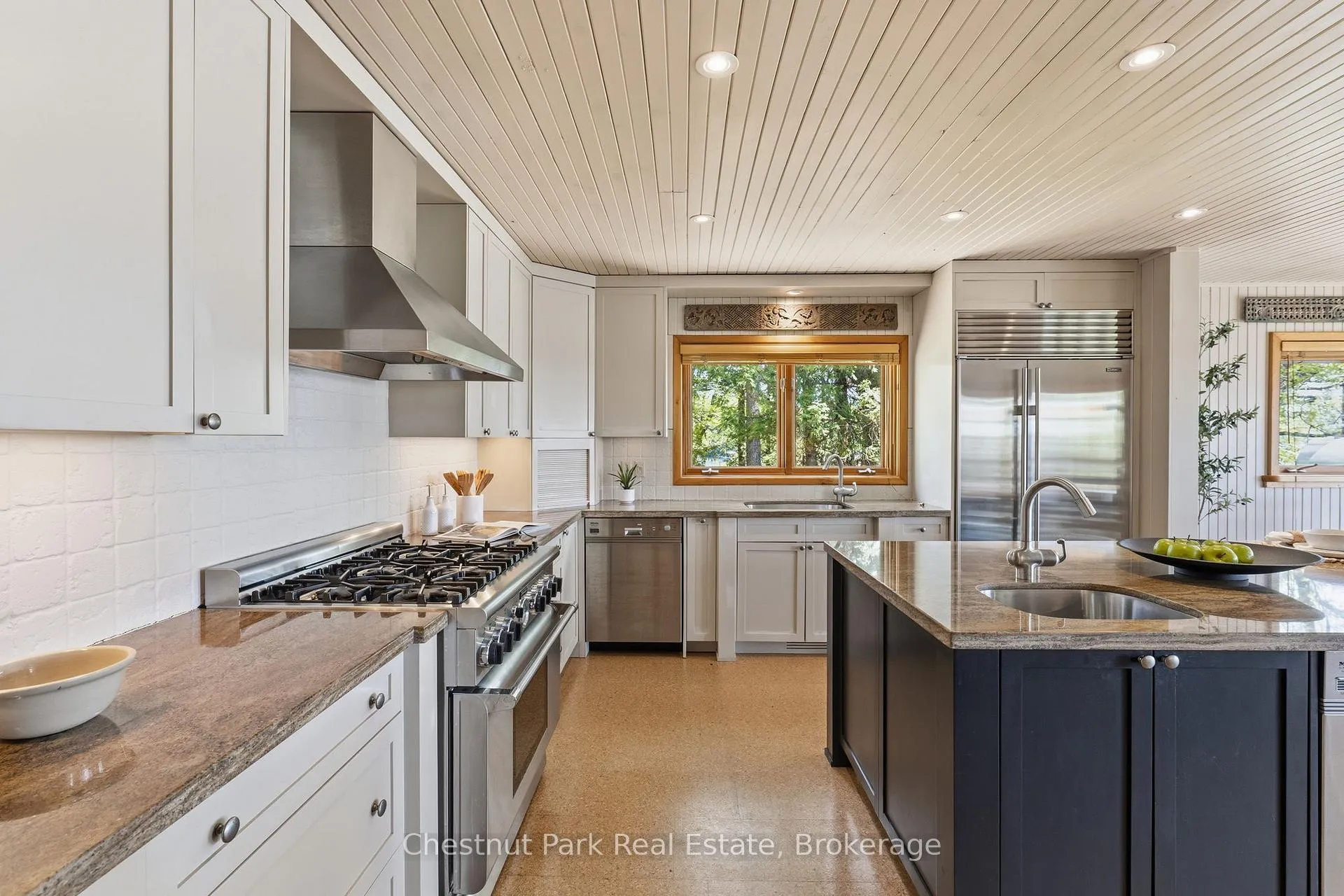 Photo 10 of 1050 Trillium Drive, Bracebridge, Muskoka (N) — HOMEH