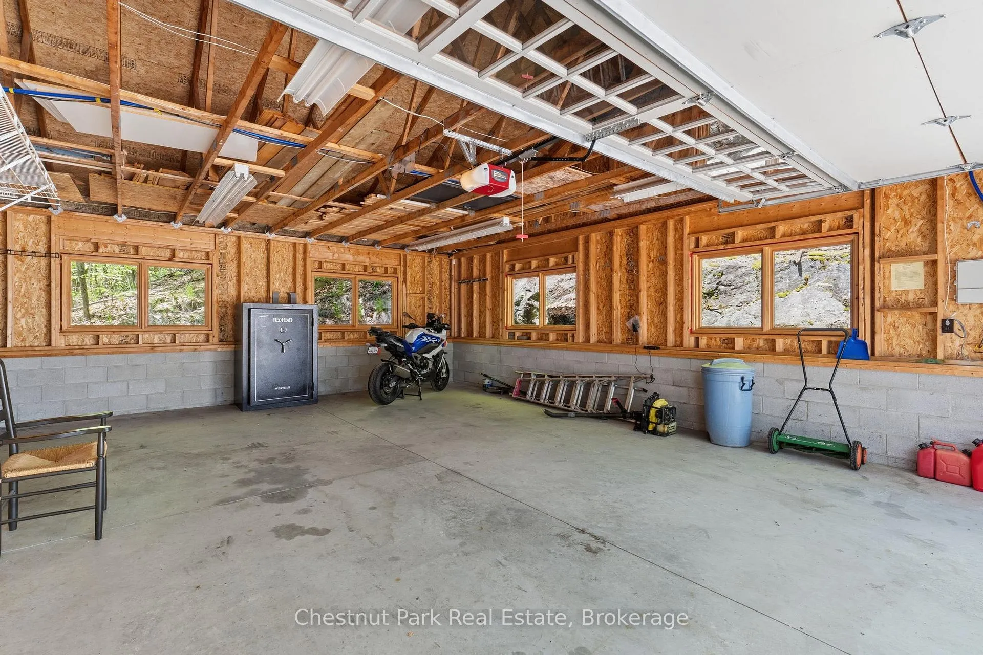 Photo 29 of 1050 Trillium Drive, Bracebridge, Muskoka (N) — HOMEH
