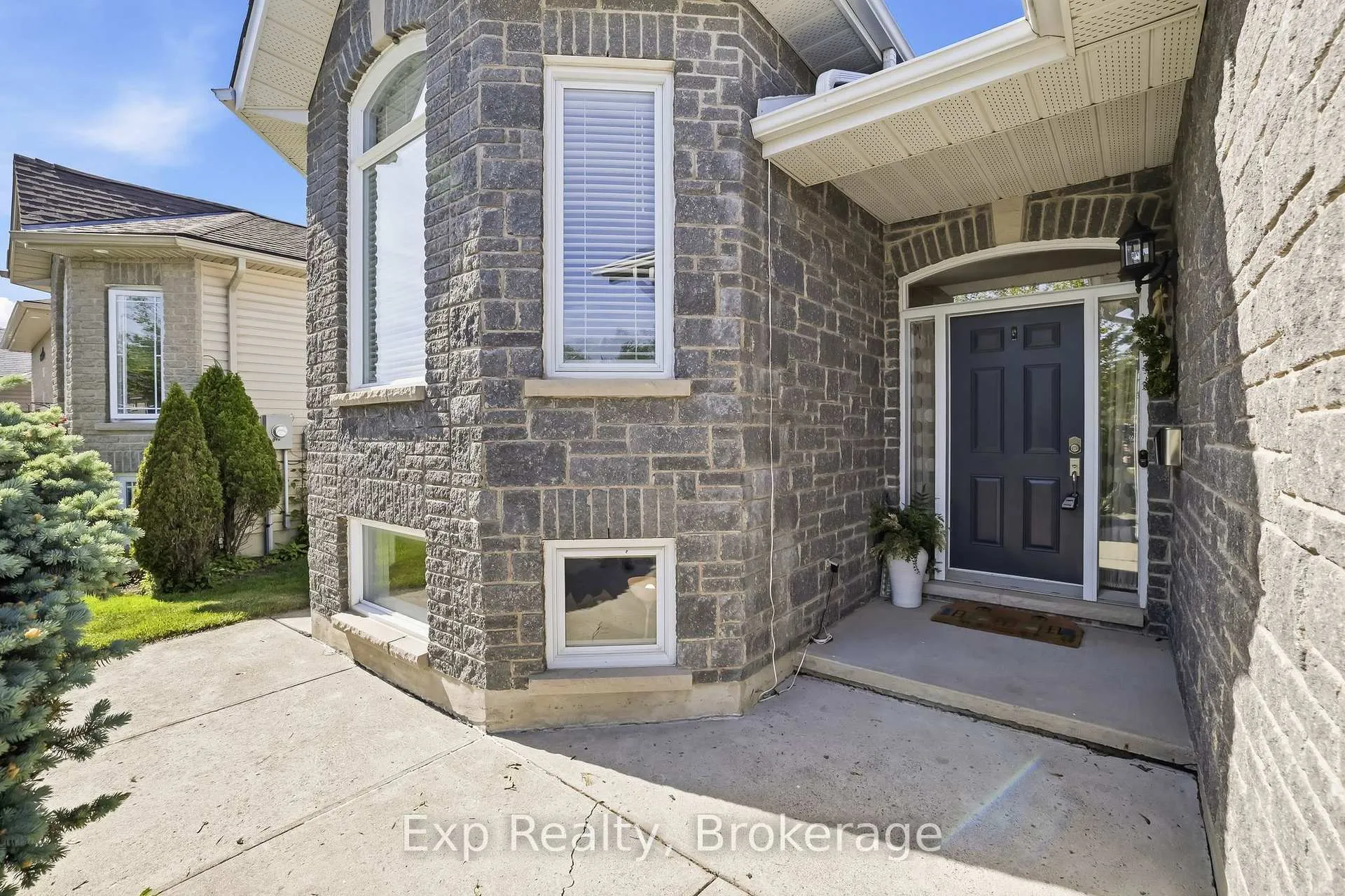 Photo 5 of 1106 Fawn Court, Kingston, City Northwest — HOMEH